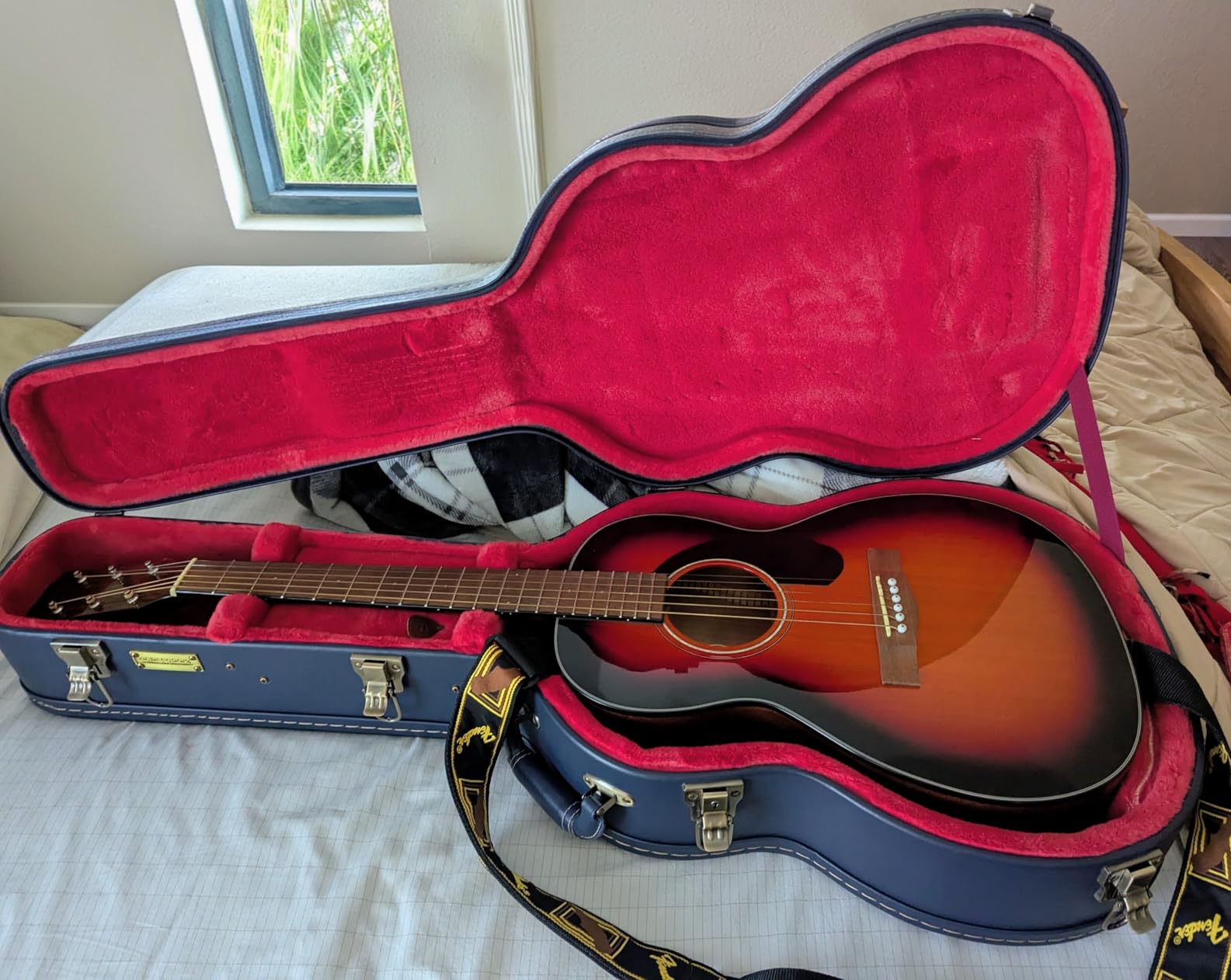 Crossrock Relief Series Dreadnought Guitar Case for Gibson J-45 / Martin D-Style | Carved Red Wood Finish, Ivory Plush Interior, Lock - Premium Wooden Hardshell customer photo 2