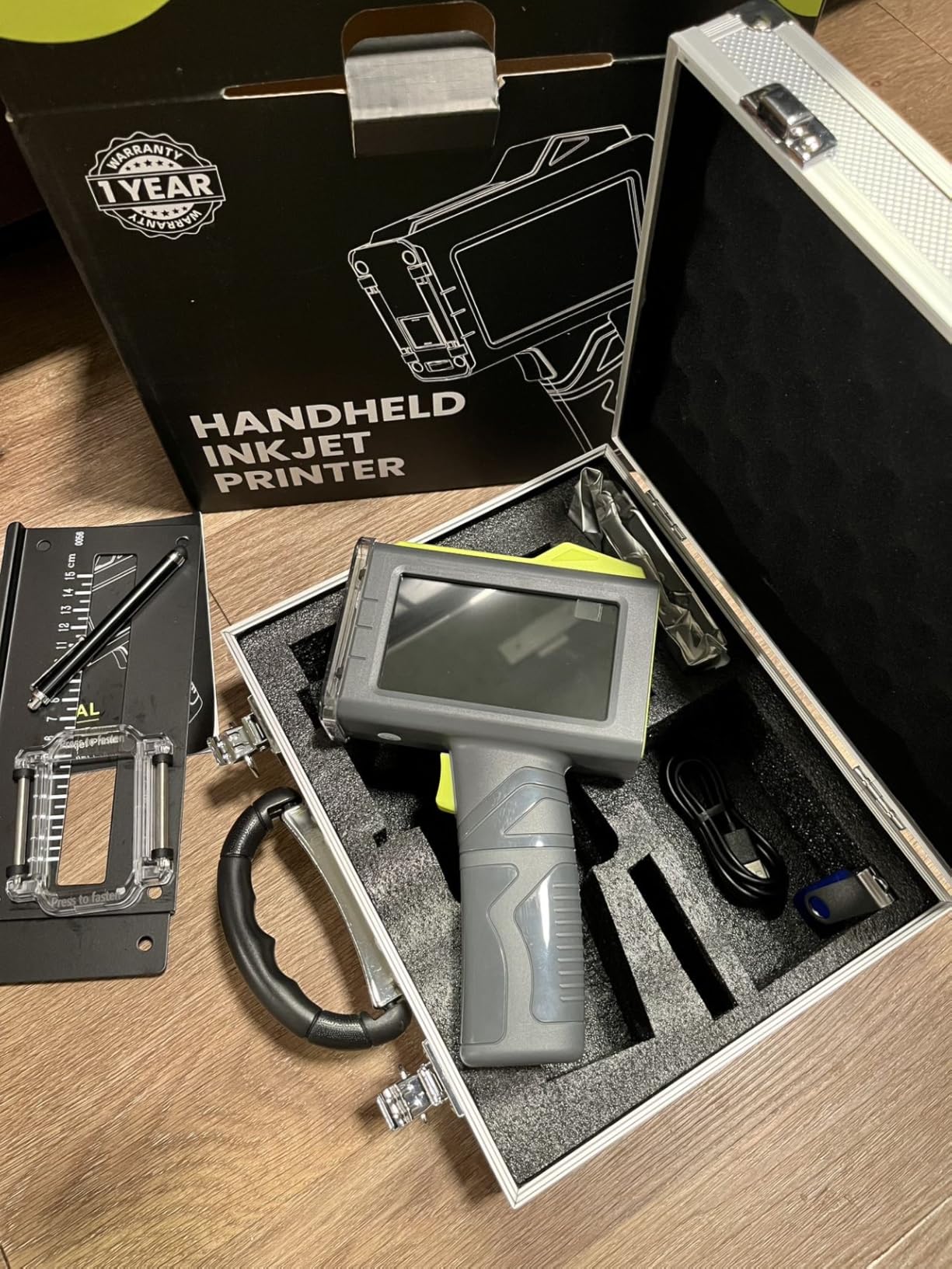 YEV Handheld Inkjet Printer V127 Newly Enhanced 16-Hour Continuous Printing 5 Wheel Support for Printing Batch Numbers, Logos, Serial Numbers, Barcodes, and QR Codes on Diverse Materials (Green) customer photo 1