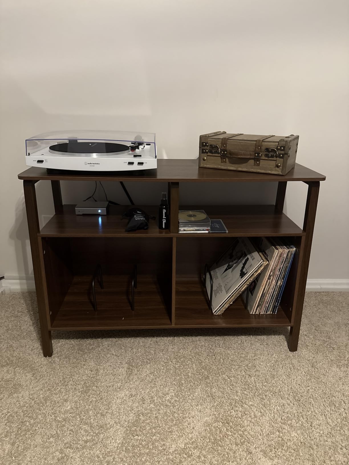 Mxtxmy Large Record Player Stand,Mid Century Turntable Stand Table with Open Storage Holds up to 300 Albums,Vinyl Record Storage Display Shelf for Living Room Bedroom (Walnut) customer photo 1