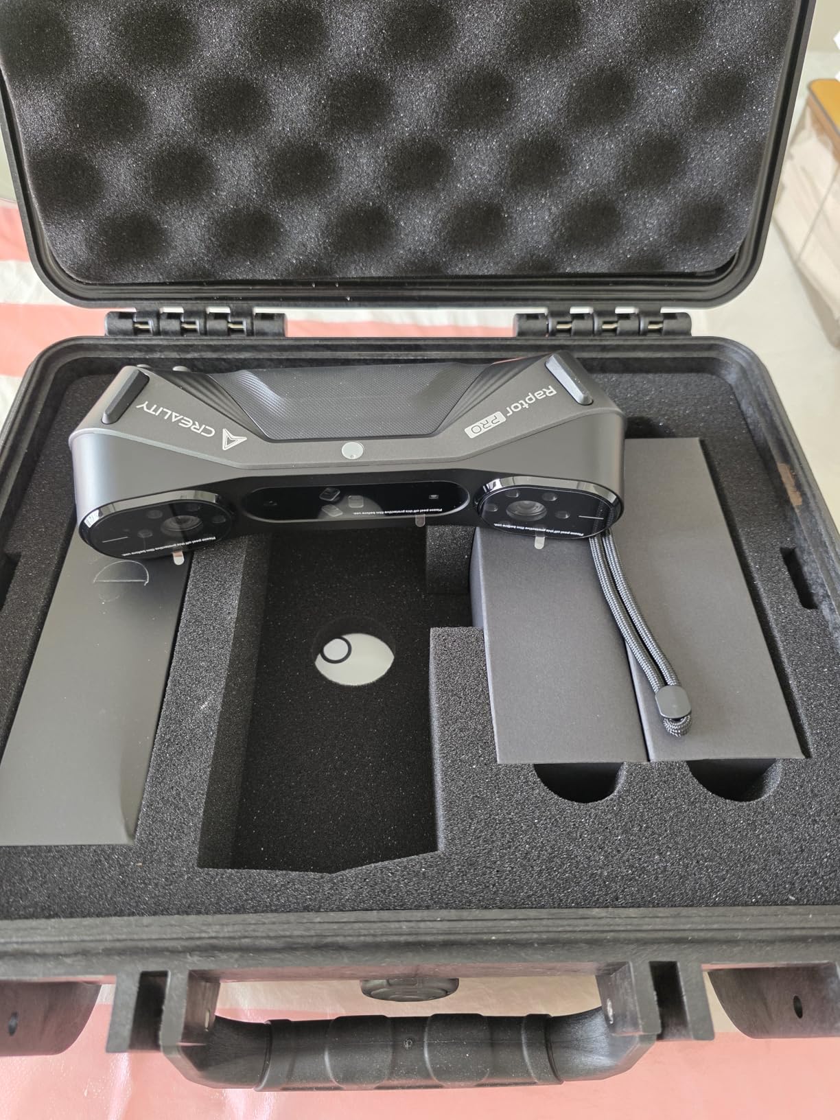 Creality 3D Scanner CR-Scan Raptor Pro for 3D Printing - 22+7 Blue Laser and NIR Handheld Scanner 0.02mm Accuracy 60fps High-Speed 5MM to 4M Objects 24-Bit Full-Color Scanning for Windows macOS customer photo 1