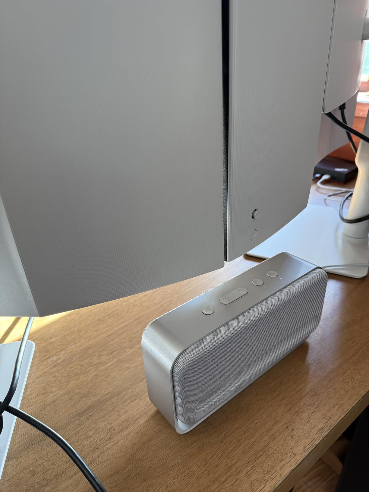 Bose SoundLink Home Speaker, Premium, Portable and Wireless Bluetooth Bookshelf Speaker customer photo 1