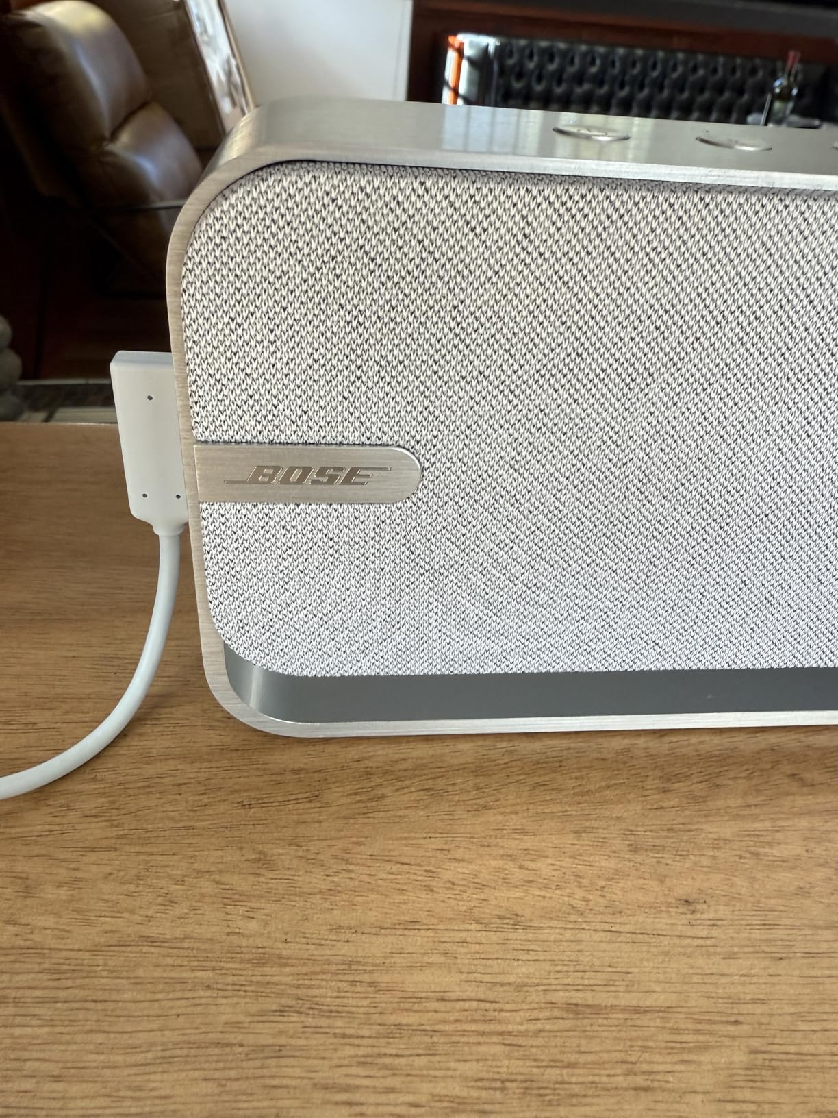Bose SoundLink Home Speaker, Premium, Portable and Wireless Bluetooth Bookshelf Speaker customer photo 2