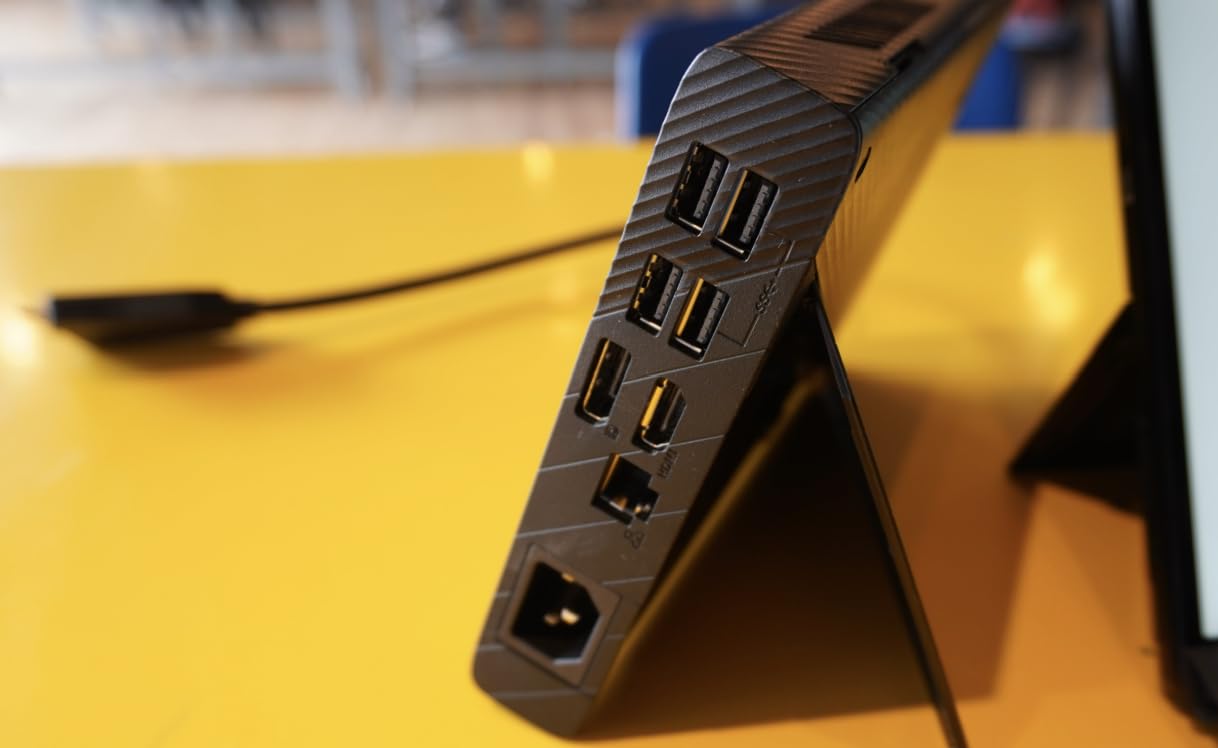 ASUS ROG Flow Z13 2.5K 180Hz 3ms ROG Nebula Touchscreen 13.4