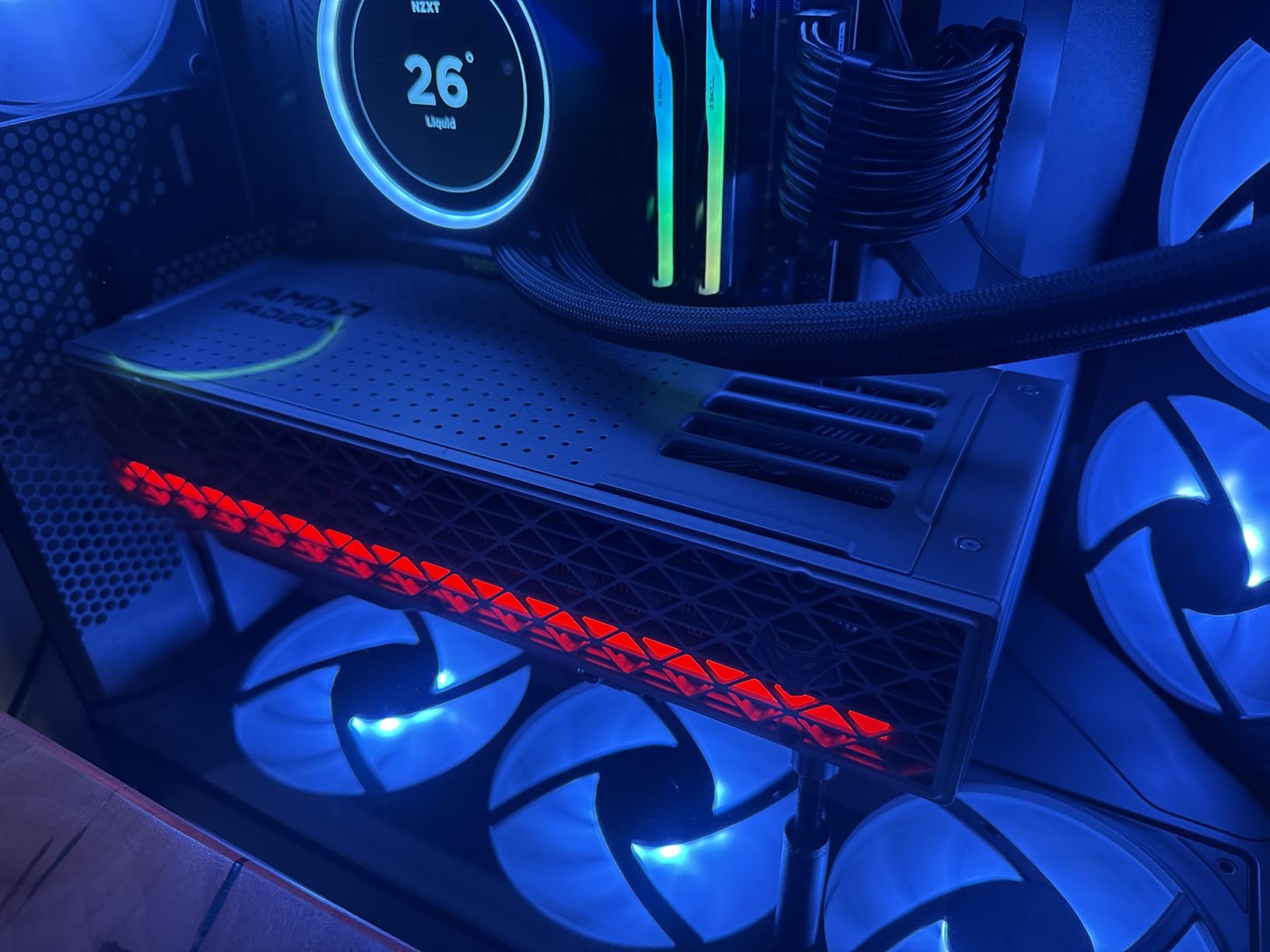 Sapphire 11348-01-20G Nitro+ AMD Radeon RX 9070 XT Gaming OC Graphics Card with 16GB GDDR6, AMD RDNA 4 customer photo 2