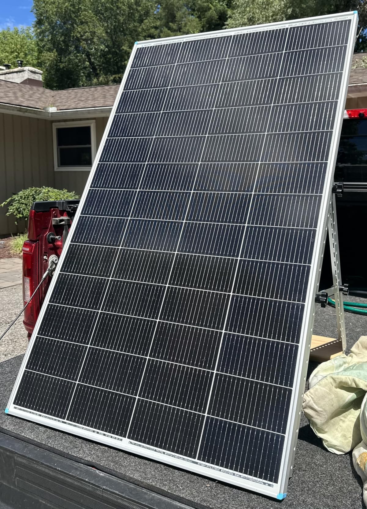 Renogy Solar Panels 200 Watt N-Type, 24 Volt 200W Solar Panel 16BB 25% High-Efficiency Solar Cell, 24V PV Module Power Charger for Class B Van RV Marine Cabin Roof Home Farm customer photo 1