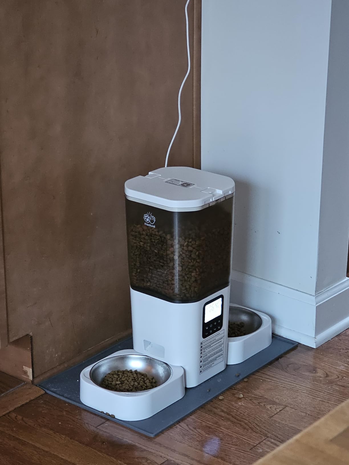 Dual Automatic Cat Feeder with Camera for 2 Cats: 5G WiFi Automatic Dog Feeder with Night Vision, 7L Auto Cat Food Dispenser with Two Camera for Multiple Pet, Easy to Clean - 29 Cup customer photo 2