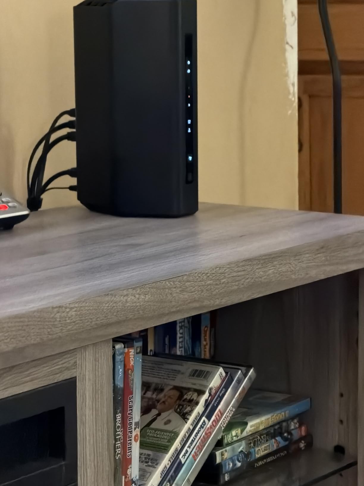 NETGEAR Nighthawk Dual-Band WiFi 7 Router (RS140) - BE5000 Wireless Speed (up to 5.0 Gbps), Covers up to 2,250 sq. ft., 80 Devices, 2.5 Gig Internet Port customer photo 1