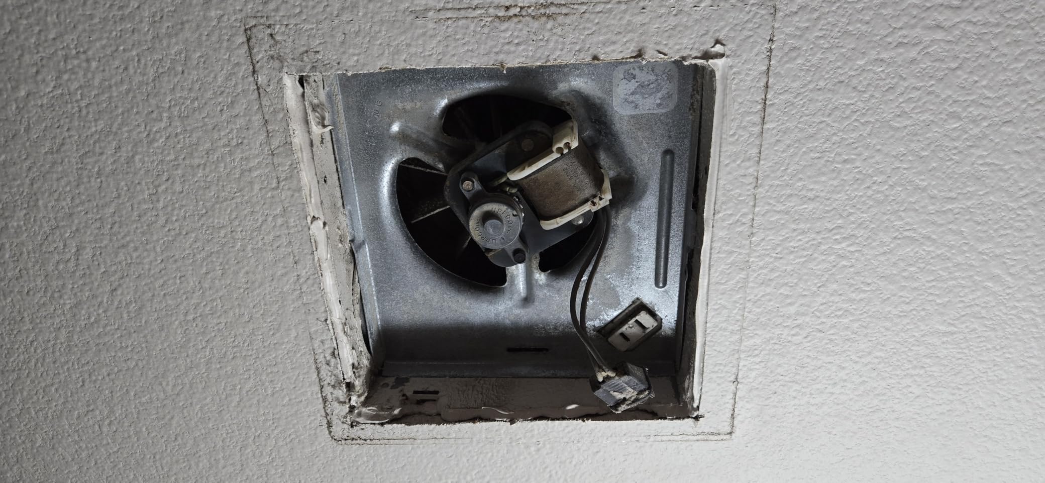 Broan-Nutone Bathroom Exhaust Fan, 50 CFM Modern Grille, Energy Star Fan, 2.0 Sones customer photo 1