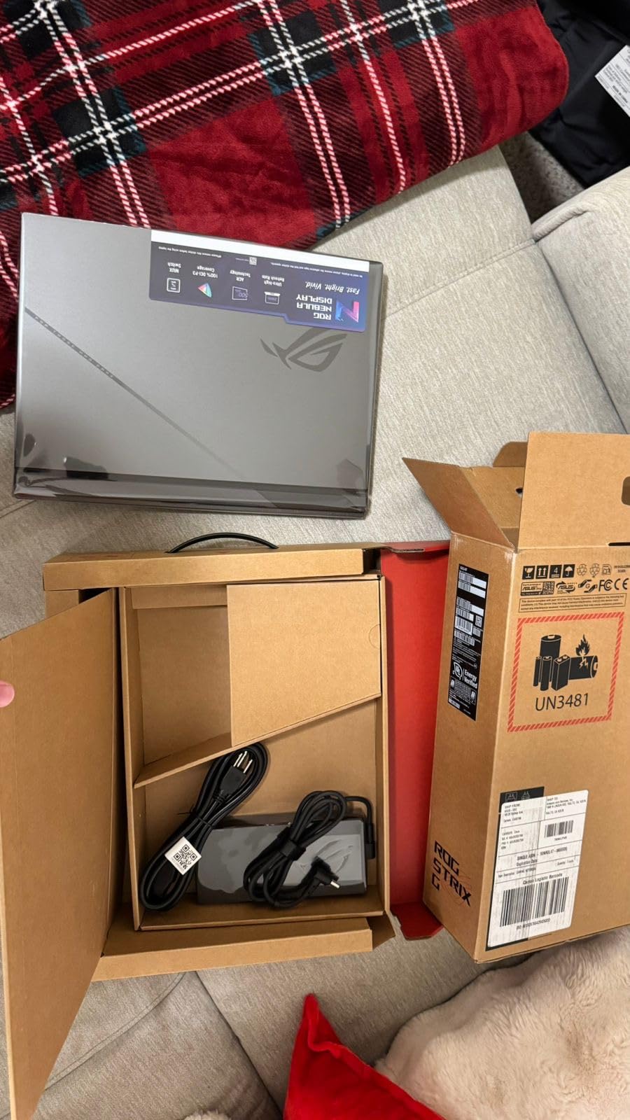 ROG Strix G16 (2025) Gaming Laptop - 16