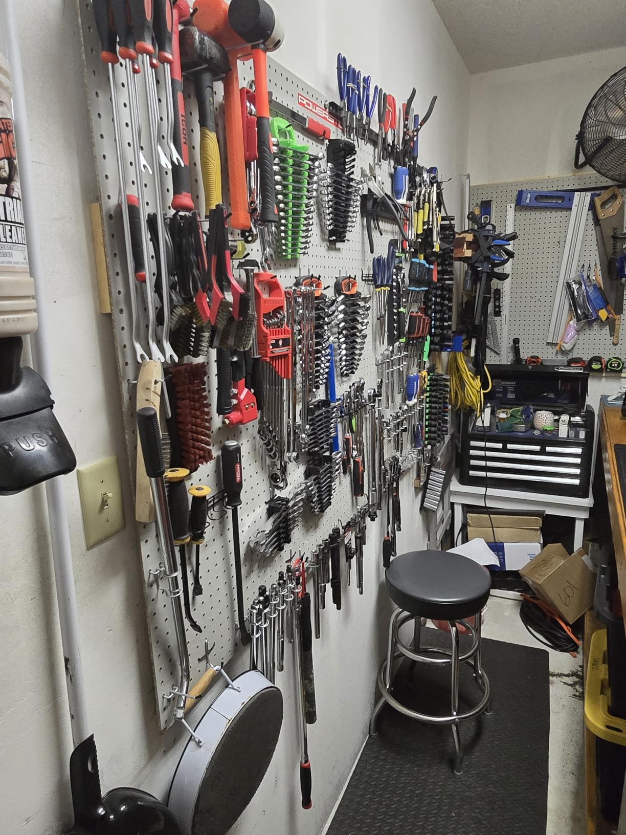 310PCS Pegboard Accessories Organizer Kit, Peg Board Baskets and Paper Towel Holder for 1/8 and 1/4 inch Pegboard Hooks Assortment, Metal Hooks for Hanging Storage (Basket Set) customer photo 2