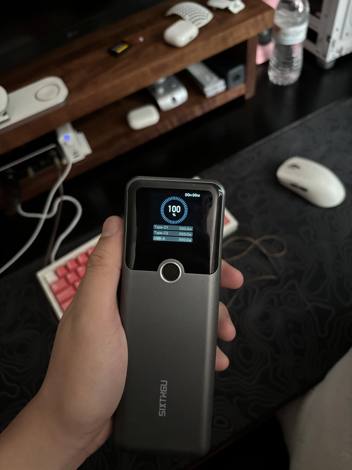 Laptop Power Bank, 3-Port 20,000mAh Portable Charger with 200W Max Output, PD 3.1 Fast Charging, Flight-Approved customer photo 1