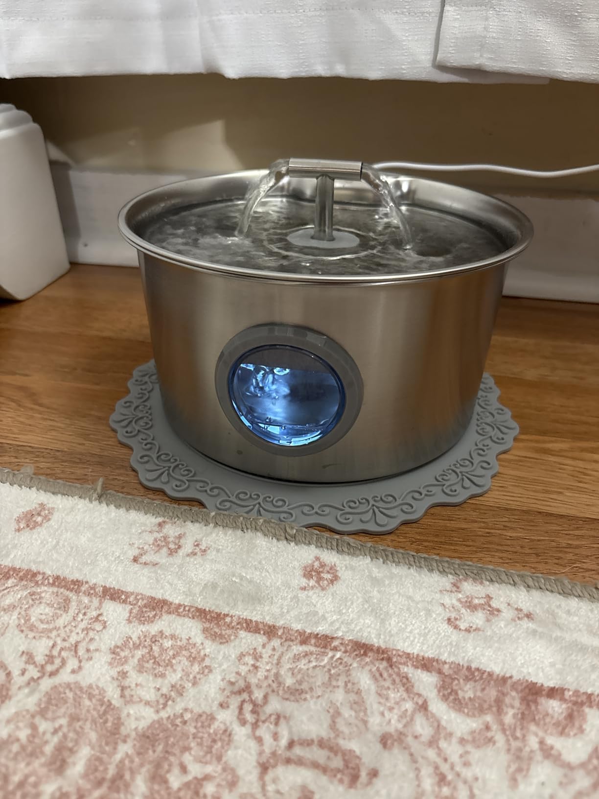Cat Water Fountain Stainless Steel: 2.6L Cat Fountain for Drinking - Pet Water Fountain for Cats Indoor - Automatic Pet Water Dispenser Bowl - Best Auto Feeding Supplies Gift for Small Dog Large Kitty customer photo 2