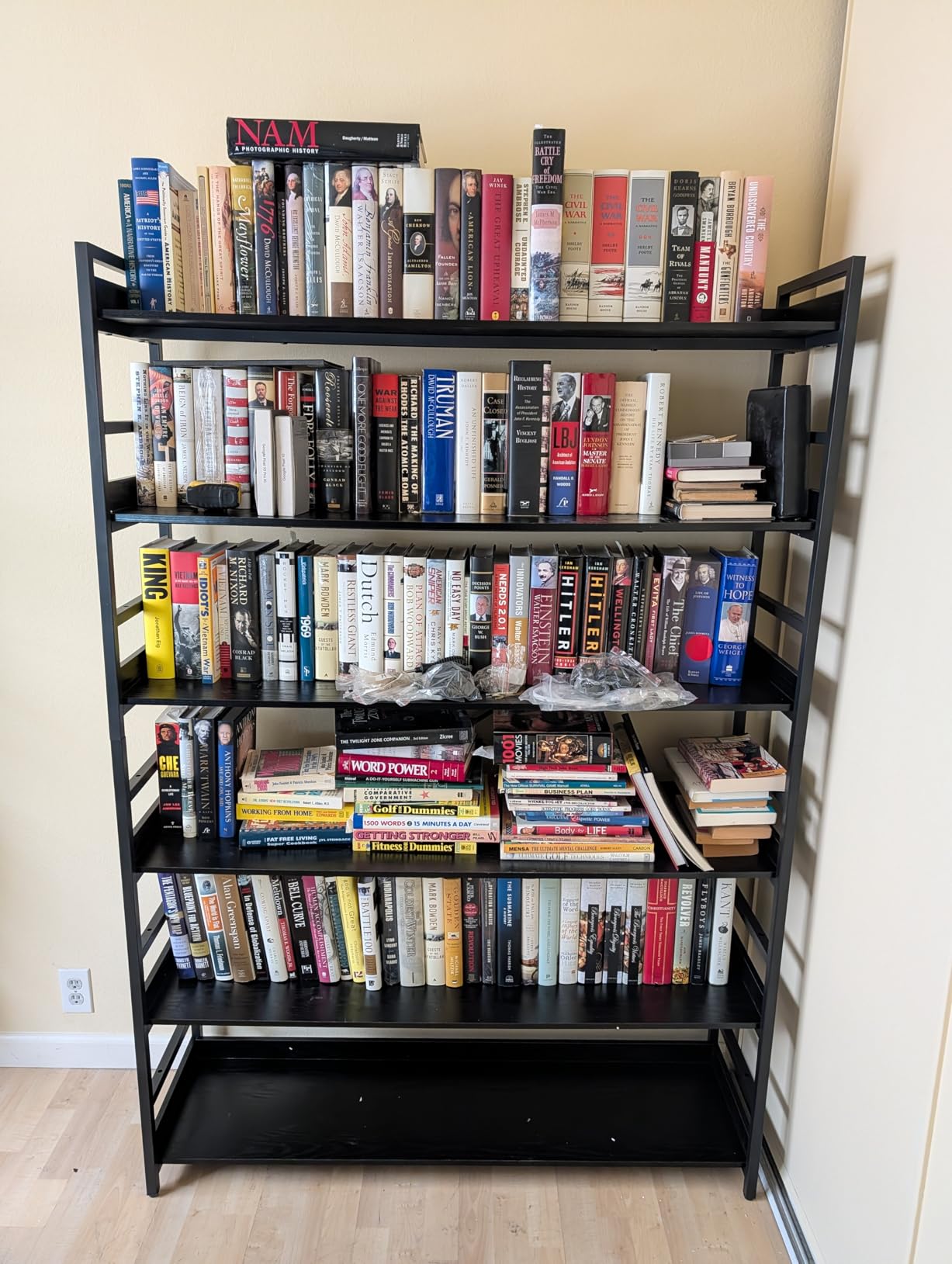 HCHQHS Bookshelf, Adjustable Industrial Bookcase, Vertical Tall Book Shelf, Wood and Black Metal Open Bookshelves for Home Office, Living Room, Bedroom (Rustic Brown, 6-Tier (31