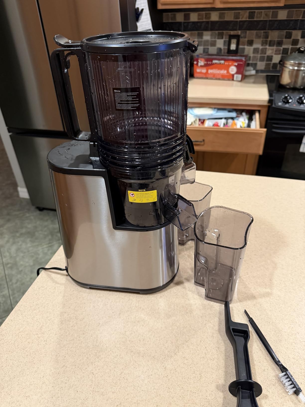 Cold Press Juicer, Upgraded AC Motor Masticating Juicer, Never Wears Stainless Steel Auger, BPA-FREE Slow Juicing Extractor Machine with Easy Clean 5.8