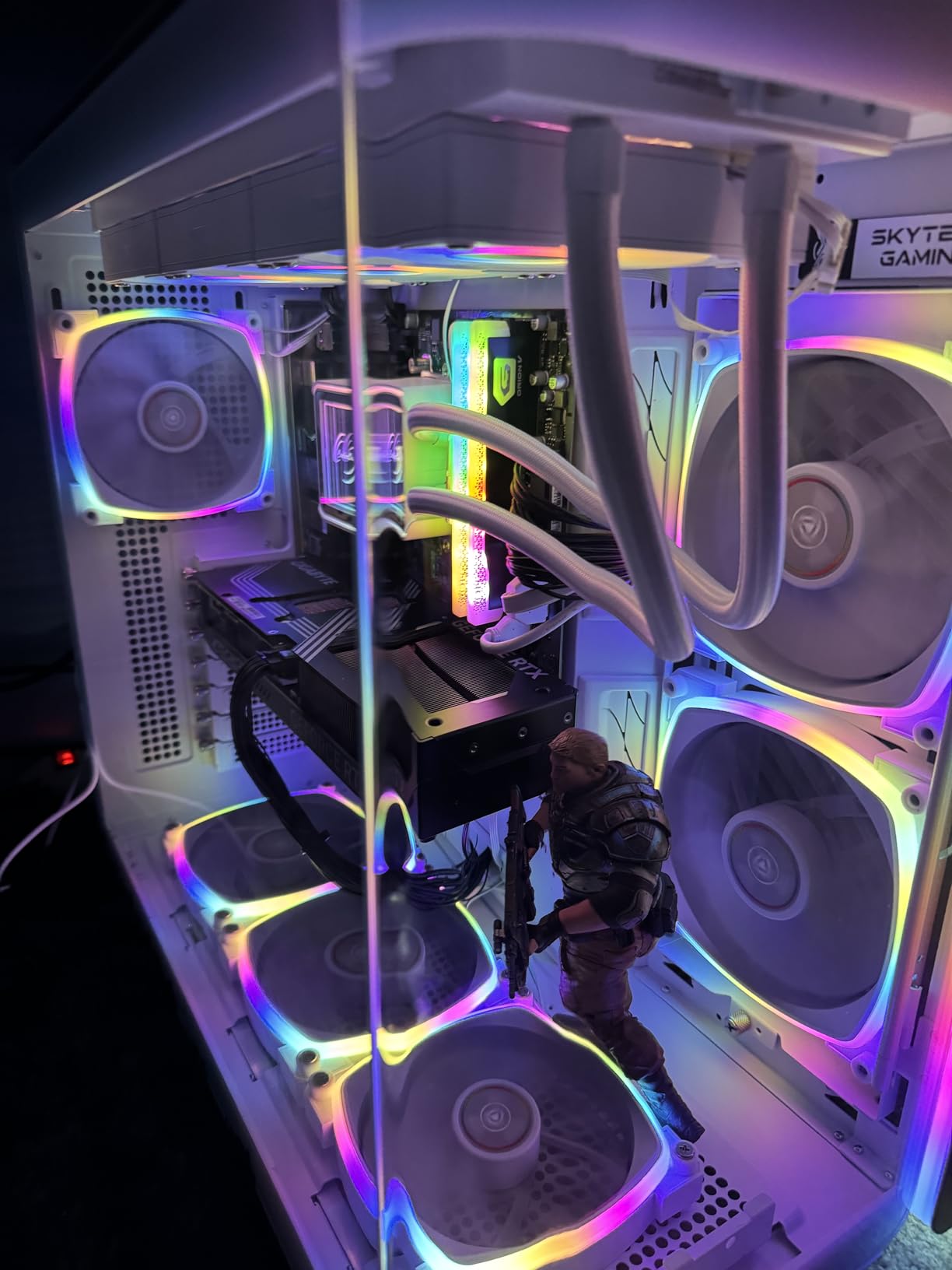 Skytech Gaming King 95 Desktop PC, Ryzen 7 9700X 3.8 GHz (5.5GHz), NVIDIA RTX 5070 12GB, 1TB Gen4 NVMe SSD, 32GB DDR5 RAM 6000 RGB, 850W Gold ATX 3 PSU, 360mm ARGB AIO, Wi-Fi, Win 11 customer photo 1