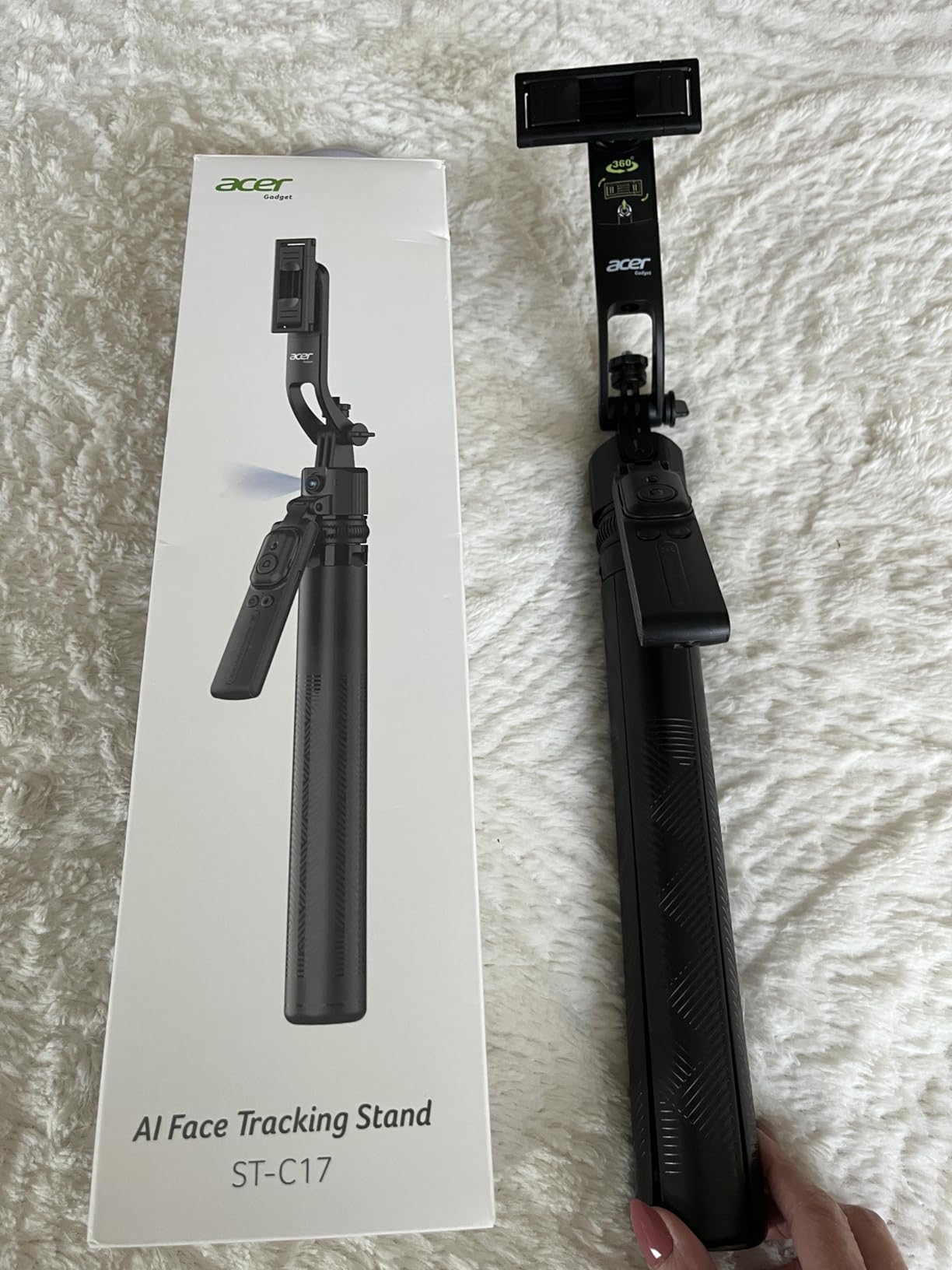 Acer Gadget Auto Face Tracking Tripod for iPhone/Cell Phone/Android/Camera with Light and Remote, 64