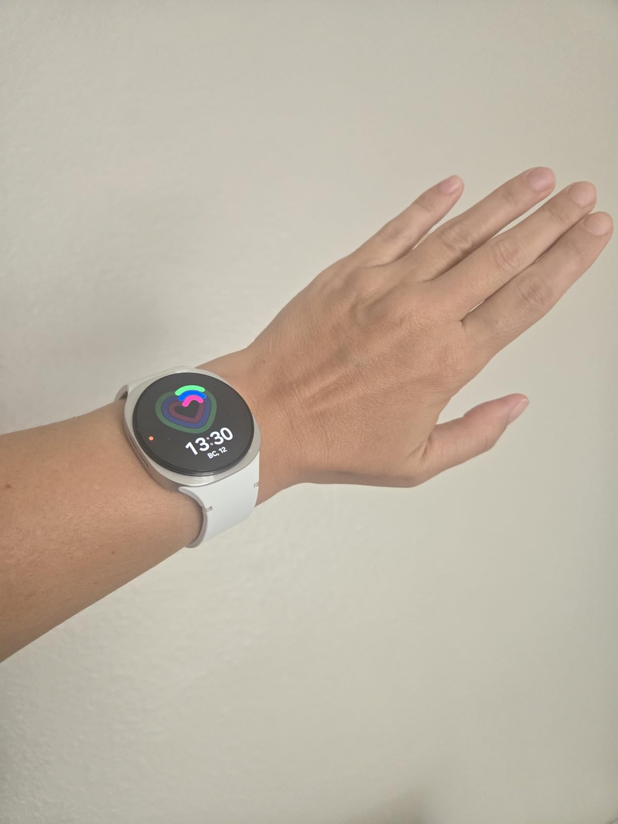 Samsung Galaxy Watch 8 (2025) 40mm Bluetooth Smartwatch customer photo 1