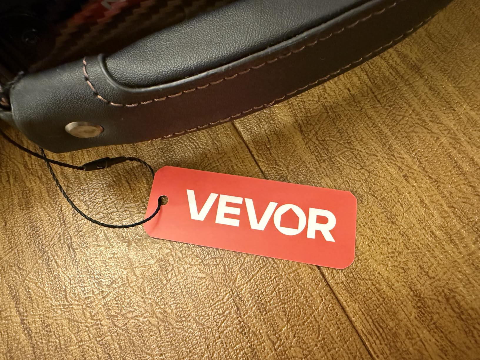 VEVOR 4/4 Full Size Violin Case, Built-in Hygrometer, Lightweight Portable Travel Carrying Bag, with Plush Lining, Dual Shoulder Straps, Anti-Scratch, Professional Triangular Shape, for Violin, Black customer photo 1