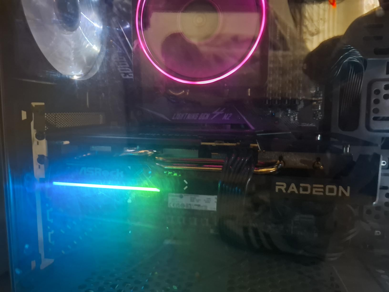 ASRock Radeon RX 9060 XT Challenger 16GB OC Graphics Card, AMD RDNA 4 Architecture, 16GB GDDR6, PCIe 5.0, Dual Fans, 0dB Silent Cooling, LED Indicator, DisplayPort 2.1a, HDMI 2.1b customer photo 1