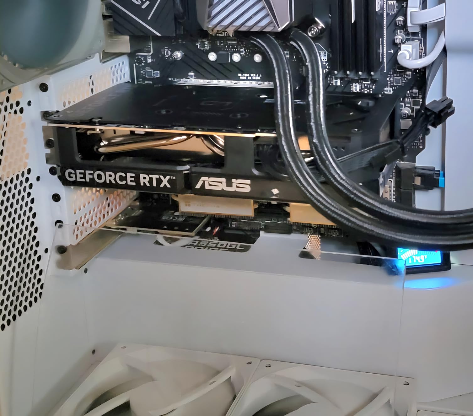 ASUS Dual NVIDIA GeForce RTX 5060 8GB GDDR7 OC Edition (PCIe 5.0, DLSS 4, HDMI 2.1b, DisplayPort 2.1b, 2.5-Slot Design, Axial-tech Fan Design, 0dB Technology), 3 Year Warranty customer photo 2
