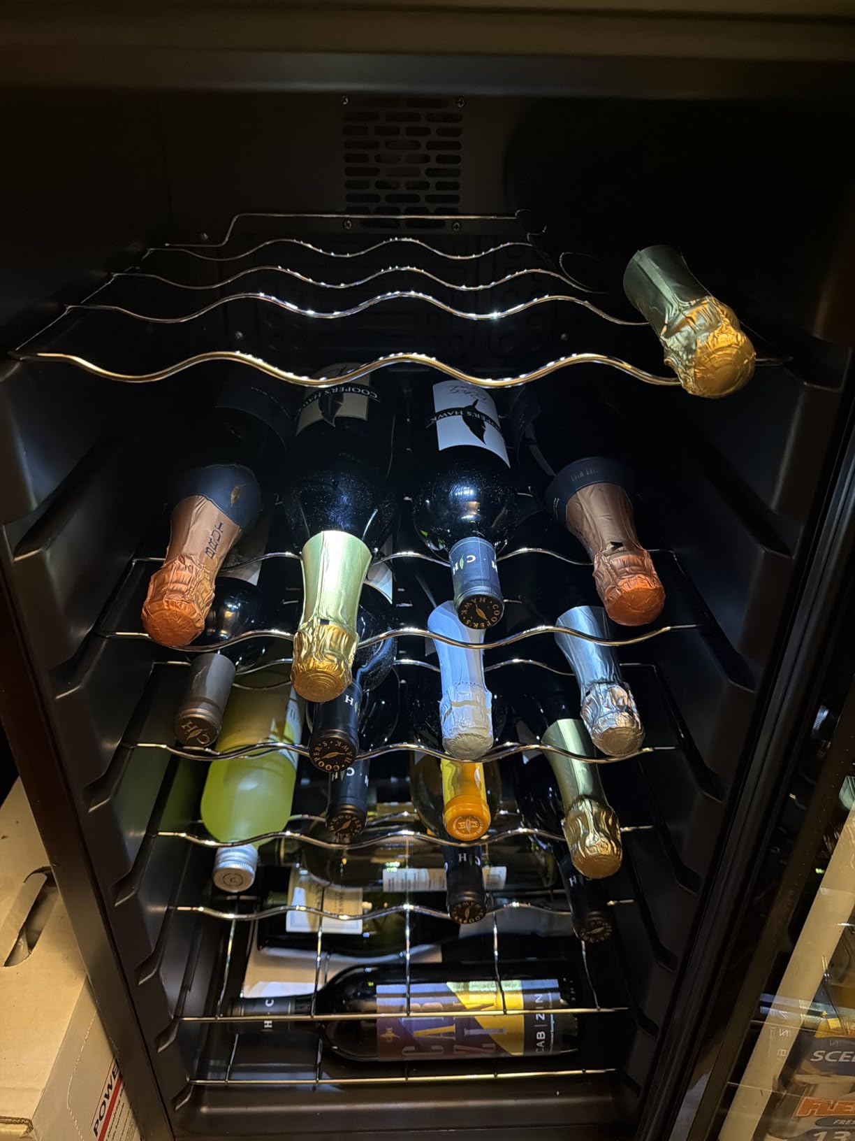 12 Bottle Wine Cooler, Mini Fridge for Red and White, Small Freestanding Refrigerator with 40-66F Digital Temperature Control Glass Door customer photo 1