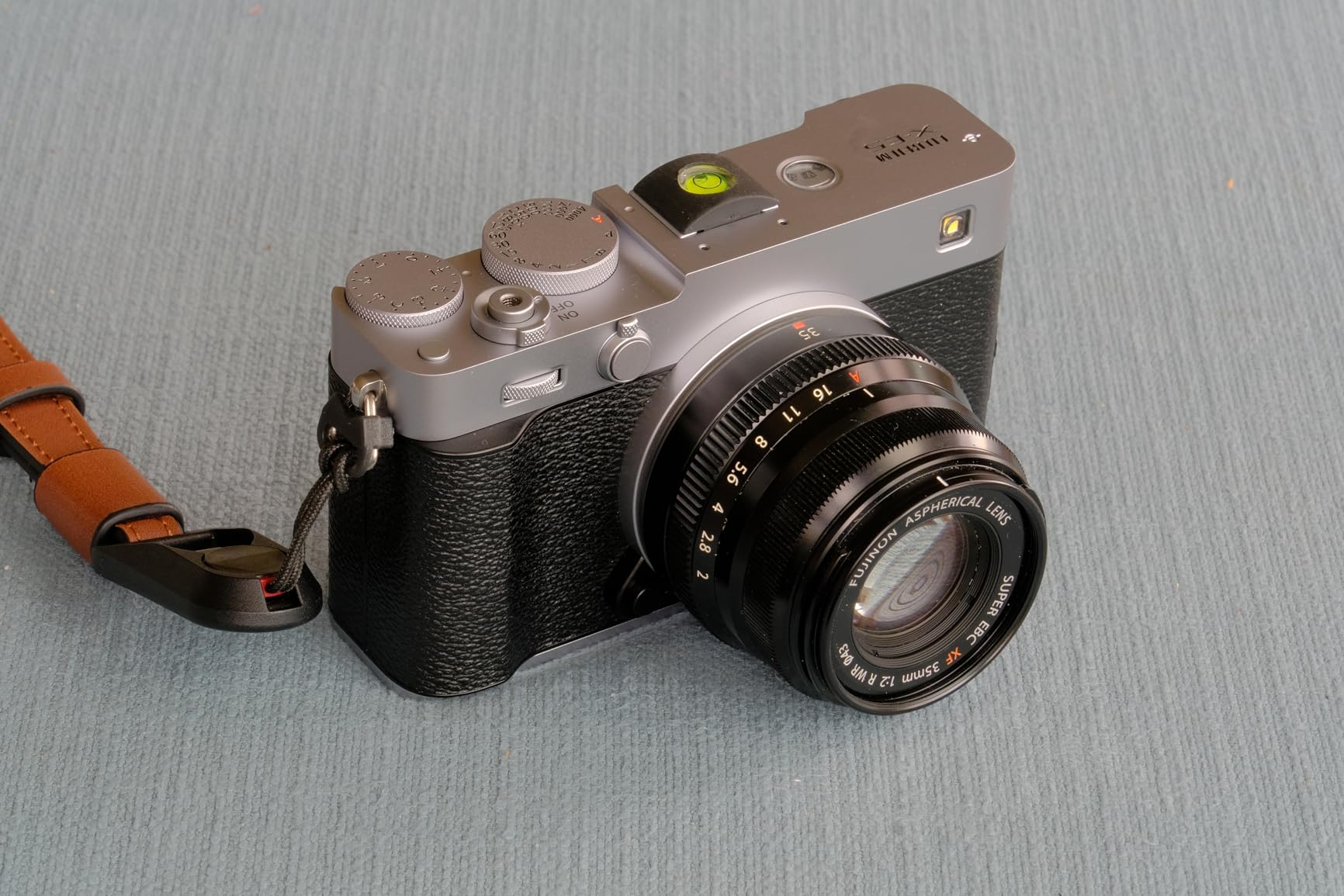 X-E5 Mirrorless Digital Camera XF23mmF2.8 Lens Kit - Black customer photo 2