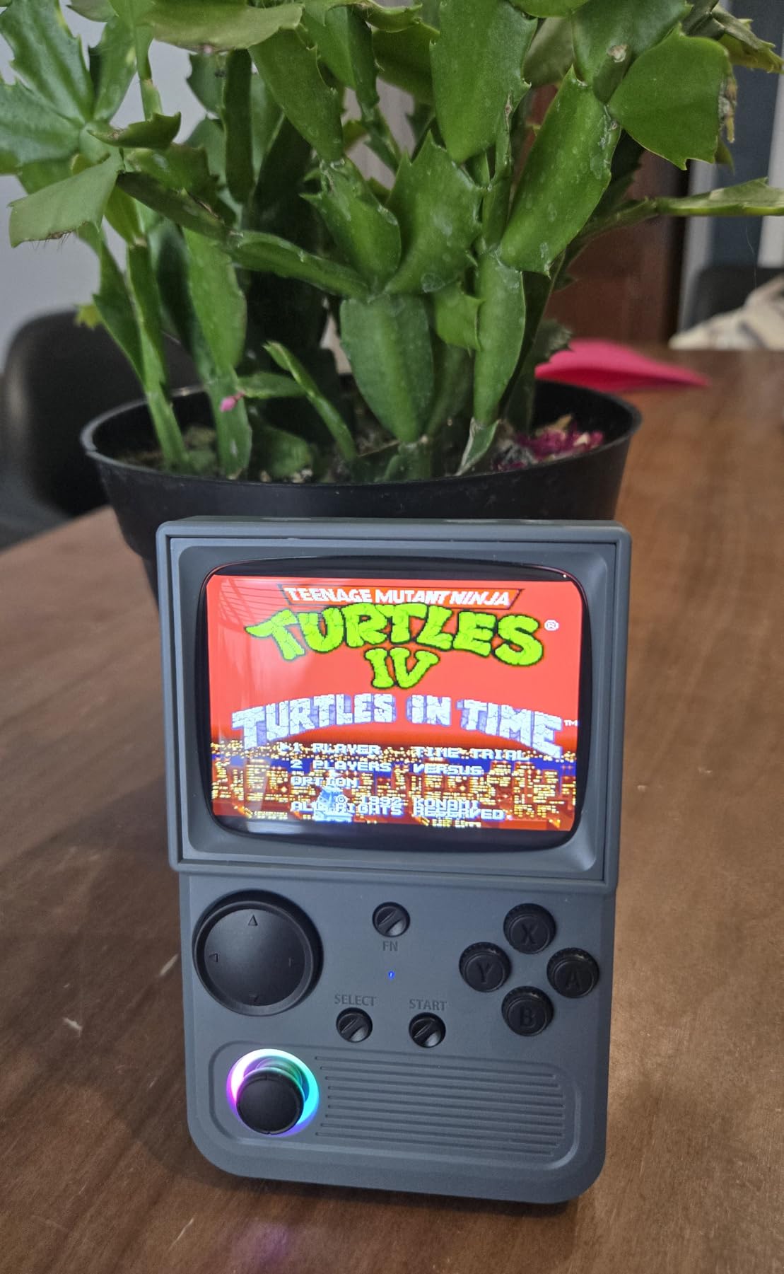 R36T Powkiddy Retro Gaming Console Gray 64GB - 3.5-inch IPS CRT-Inspired Linux 3500mAh customer photo 1