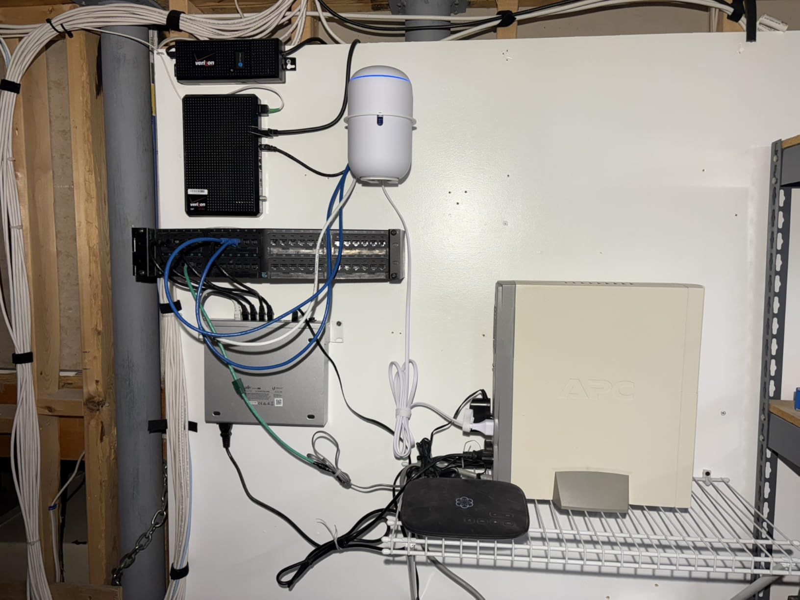 UDR7 UniFi Dream Router 7, Desktop 10G Gateway customer photo 1