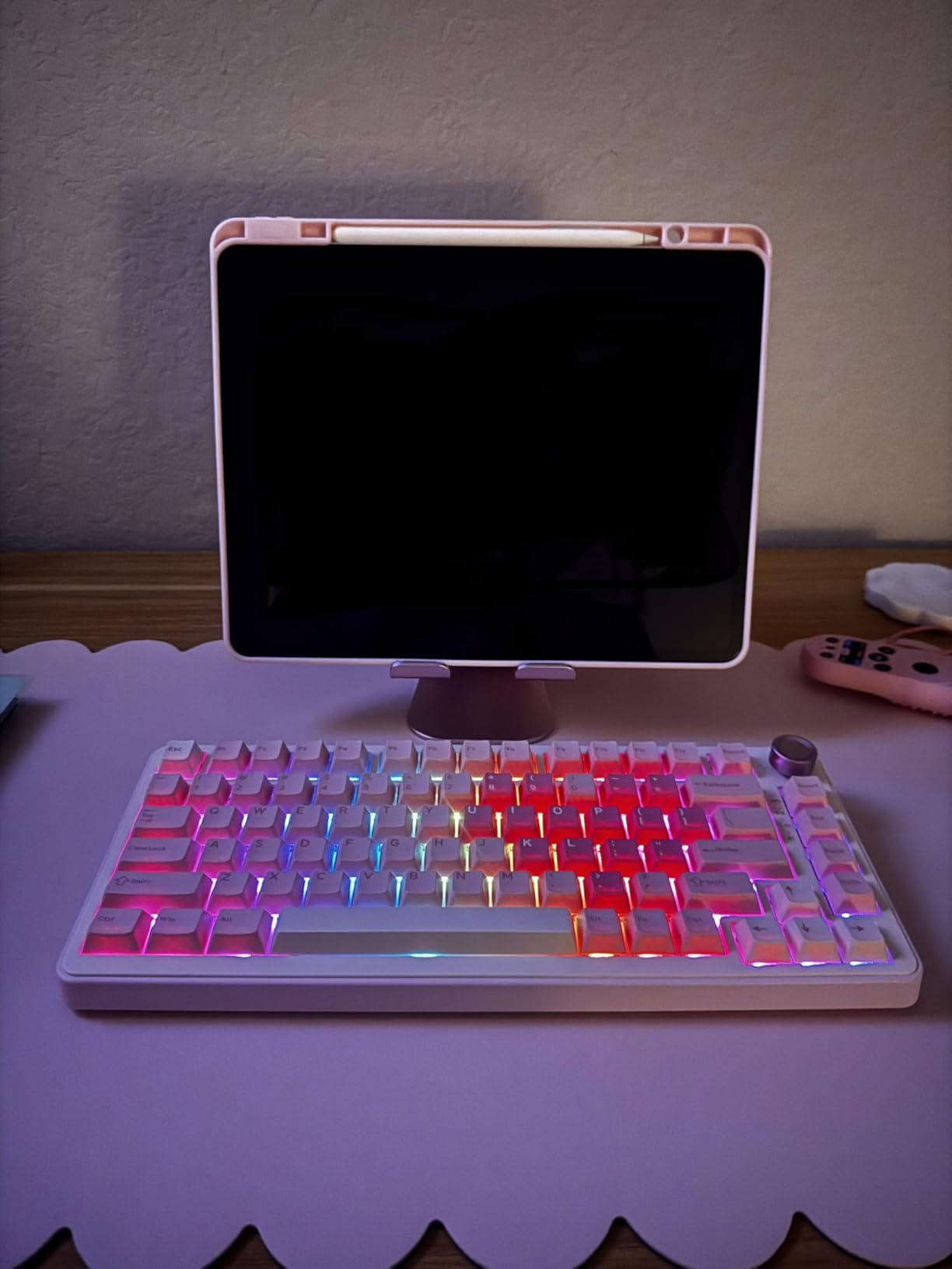 YUNZII B75 PRO Wireless Mechanical Keyboard, 75% Layout with Knob, Hot Swap Gasket Structure, Creamy Pre-lubed Switches, RGB Backlit, Bluetooth/Type-C/2.4G customer photo 1
