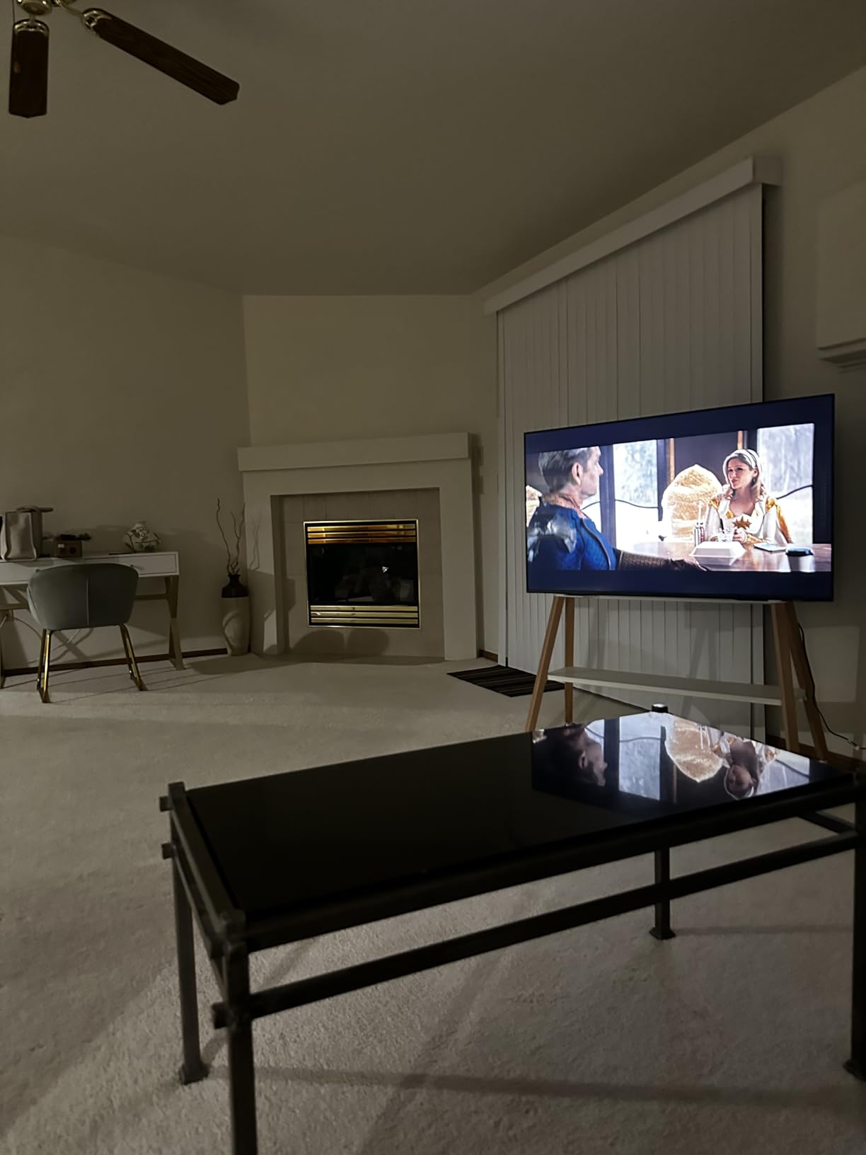 Rolling TV Stand for 49 to 75 Inch TV up to 40 kg, Easel TV Stand with Metal Structure and Wooden Shelf, Moveable TV Cart on Wheels for Office, Business, Home, Black customer photo 1