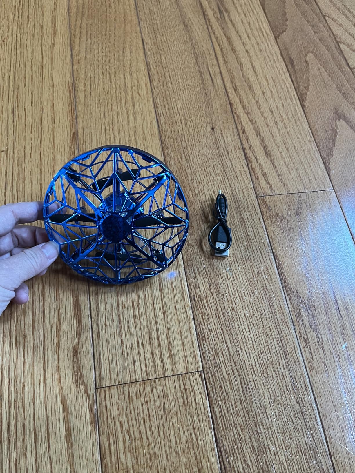Hand Operated Drone Toy for Kids - Easy Fly Hover Drone with AI Motion Sensor, Rechargeable Drones for Kids 8-12 & 6-8, Safe Mini Quadcopter with Auto Hover, 360 Flip/Roll customer photo 2