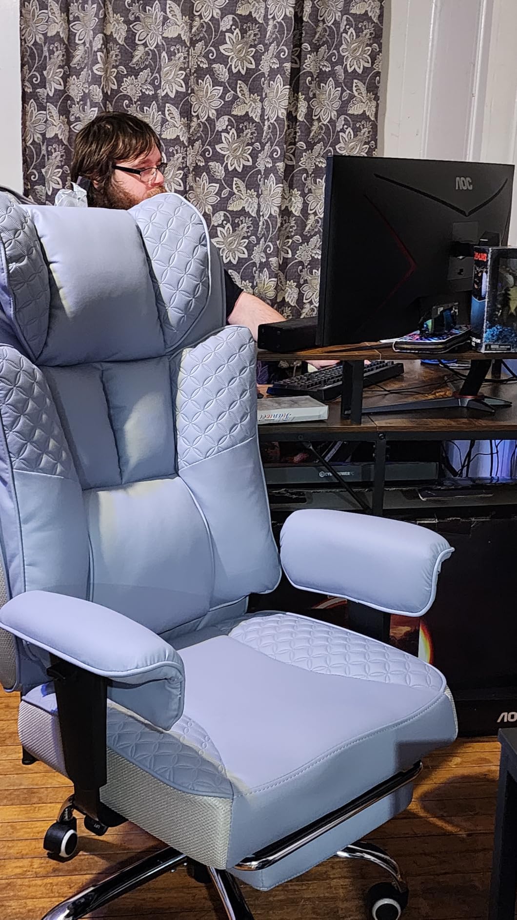 GTPLAYER Big and Tall Office Chair Wide Ergonomic Gaming Chair with Deluxe Embossing Designed Leather with Foot Rest,150°Reclining Adjustable Soft Armrests Pocket Spring Back Support and Pillow customer photo 1