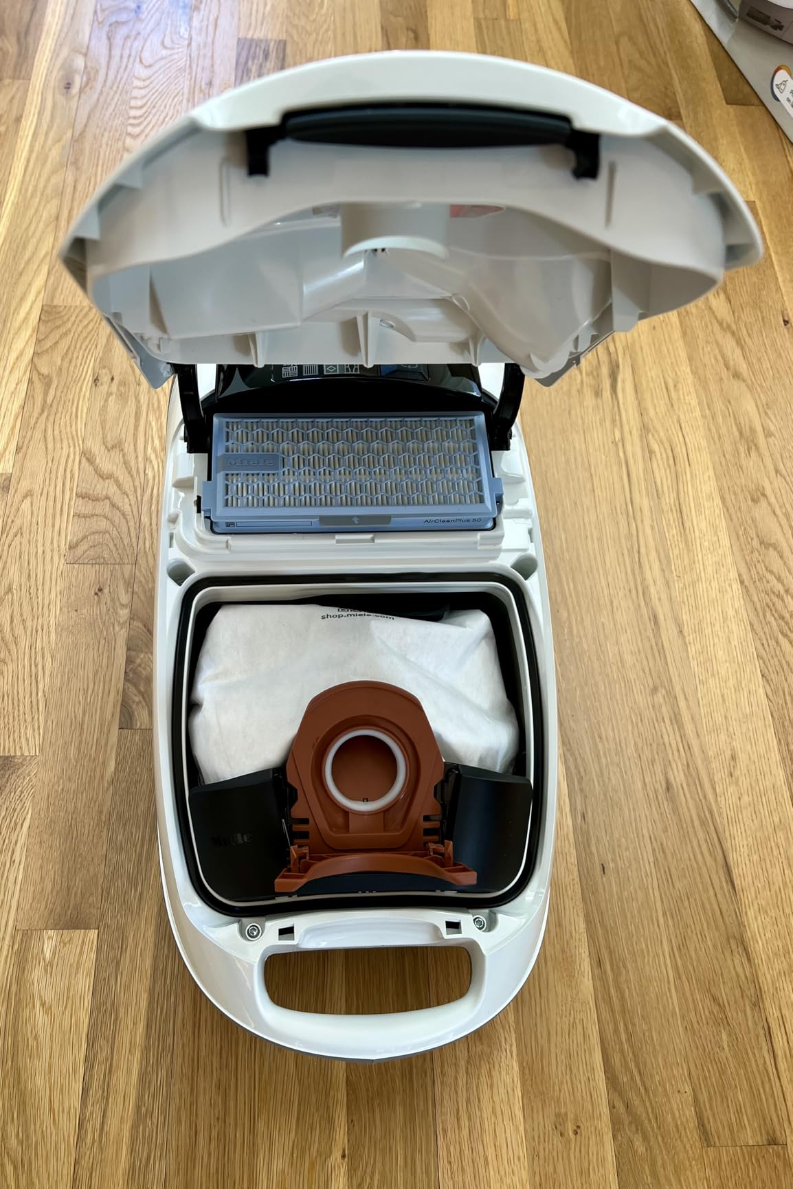 NEW Miele Guard M1 Parquet XL Hard Floor Bagged Canister Vacuum Cleaner with High Suction Power, Designed for Special Care of Hard Floors and Low-Pile Carpet, in Brilliant White customer photo 2