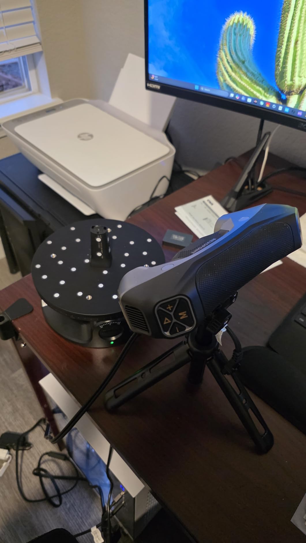 Revopoint MetroY Pro 3D Scanner for 3D Printing - Up to 0.01mm Precision 34+15+1 Industrial Blue Laser Handheld Scanner 62-Line Full-Field Real-time Preview Built-in Wi-Fi 6 Full-Color 3D Scan customer photo 3