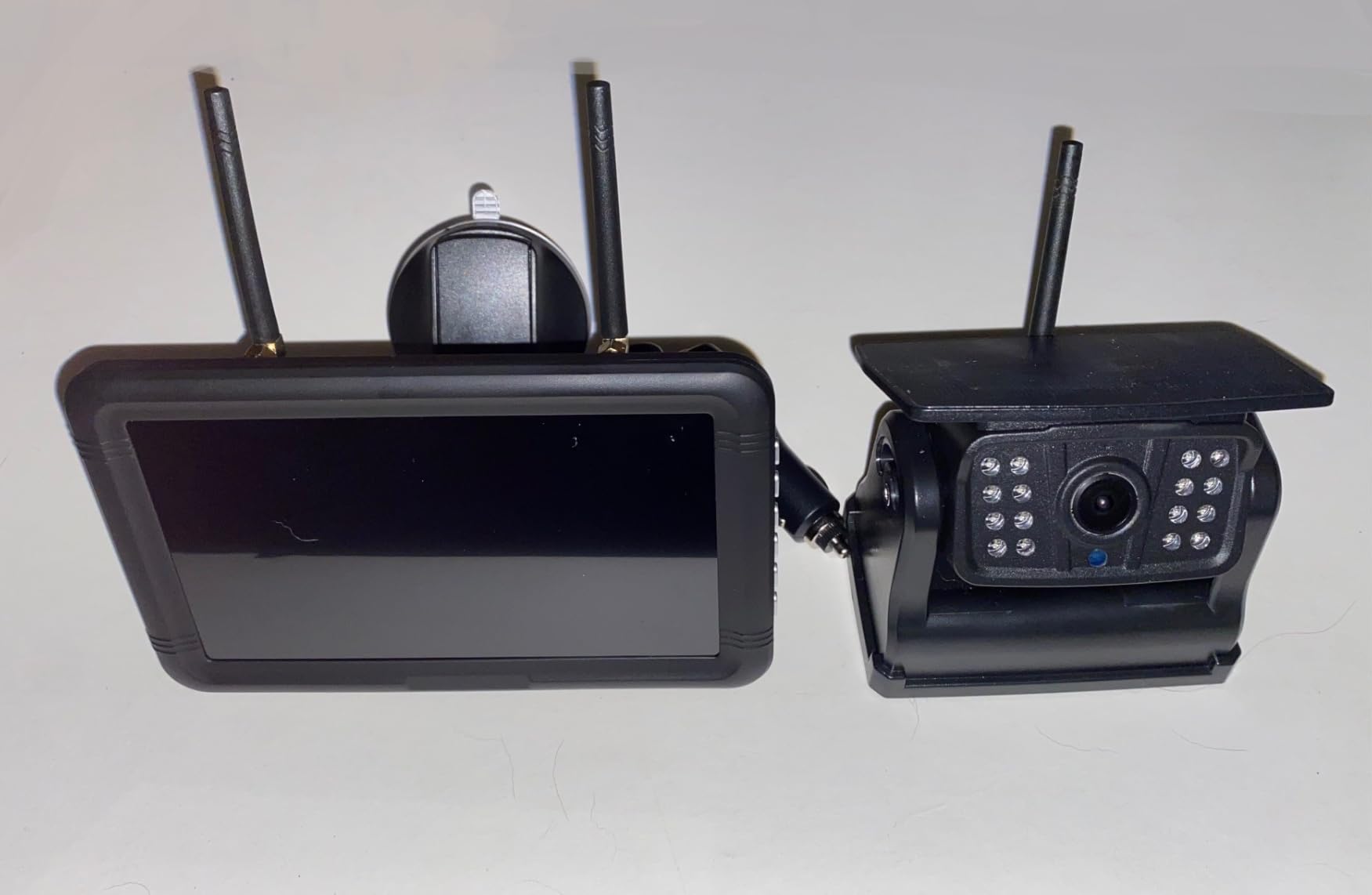 Rohent Solar Wireless Backup Camera for Trucks: 7