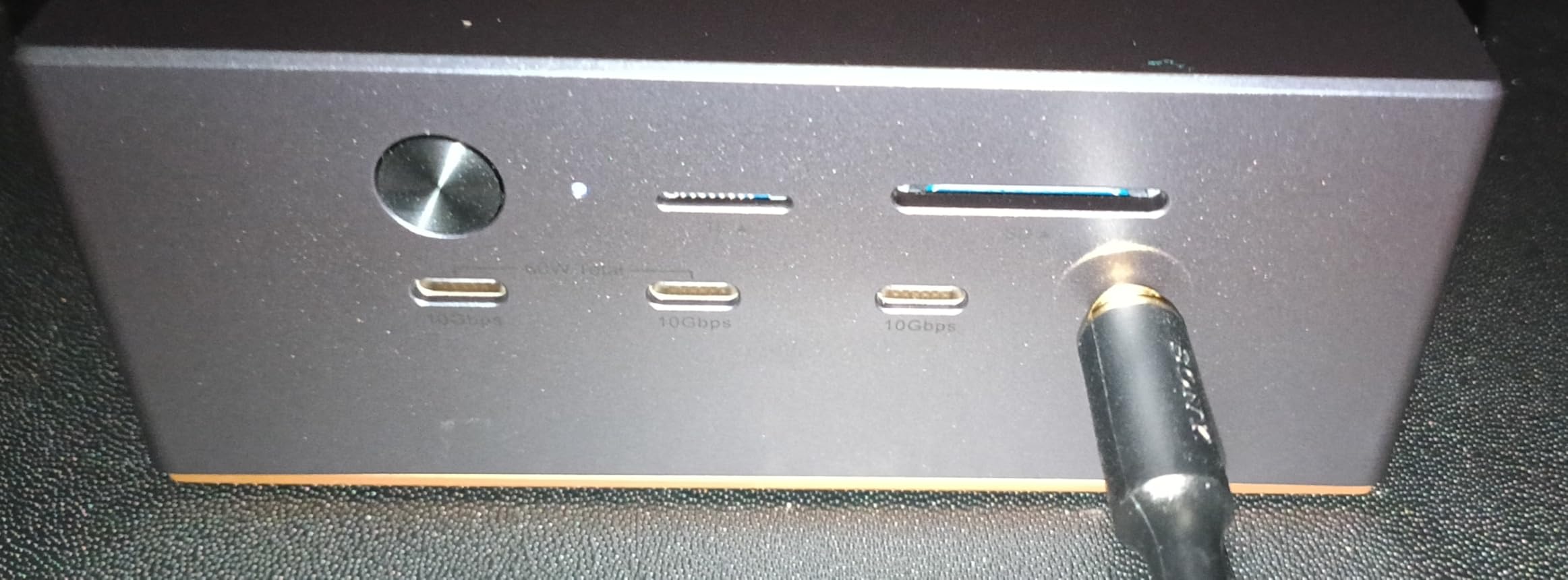 UGREEN Maxidok Thunderbolt 5 Docking Station, Revodok 17-in-1 TBT5 Dock, 120Gbps Data Transfer, 8TB M.2 NVMe SSD, Single 8K/Dual 6K@60Hz, 140W Charging, 2.5GbE, Cooling System for TBT5/4 Laptops customer photo 1