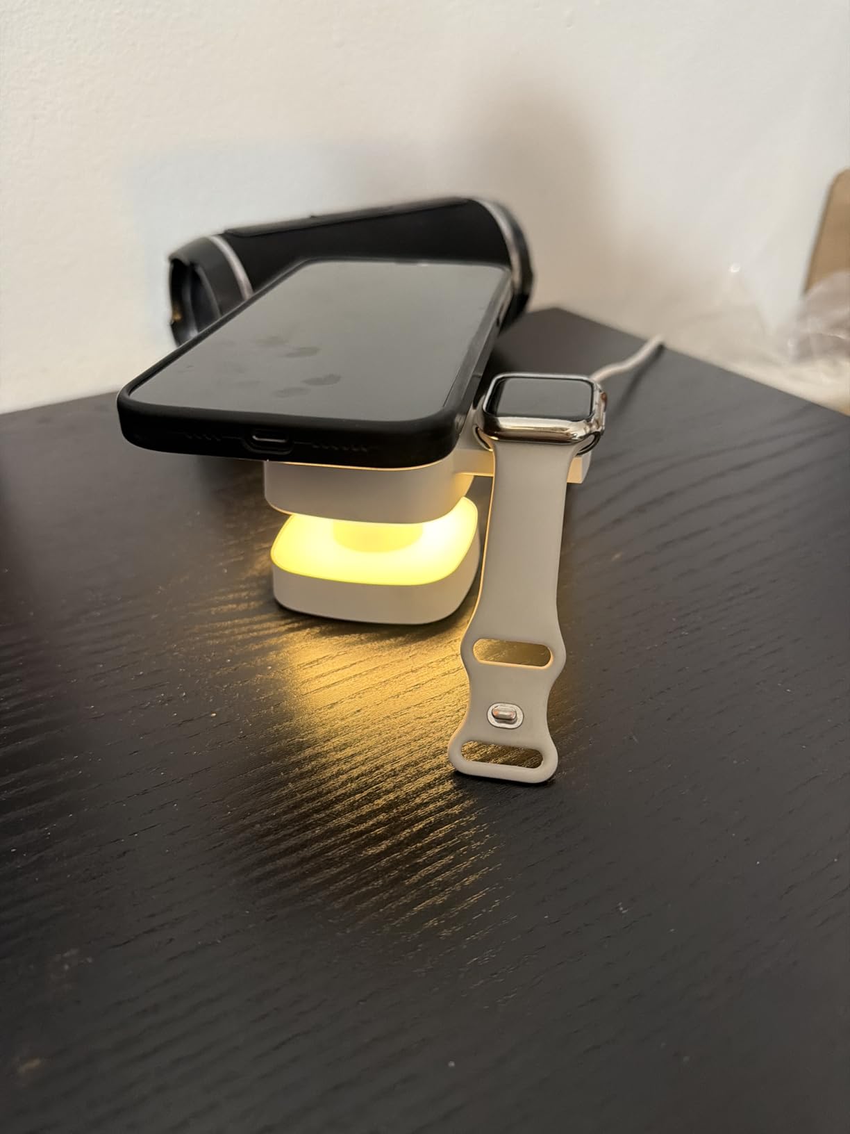 【2026 Upgraded】4 in 1 Wireless Charger, 3 in 1 Wireless Charging Station with Night Light for MagSafe Charger, 15W Magnetic Travel Stand for iPhone17/Air/Pro/Max/16/15/14/13/12, Apple iWatch, Airpods customer photo 2