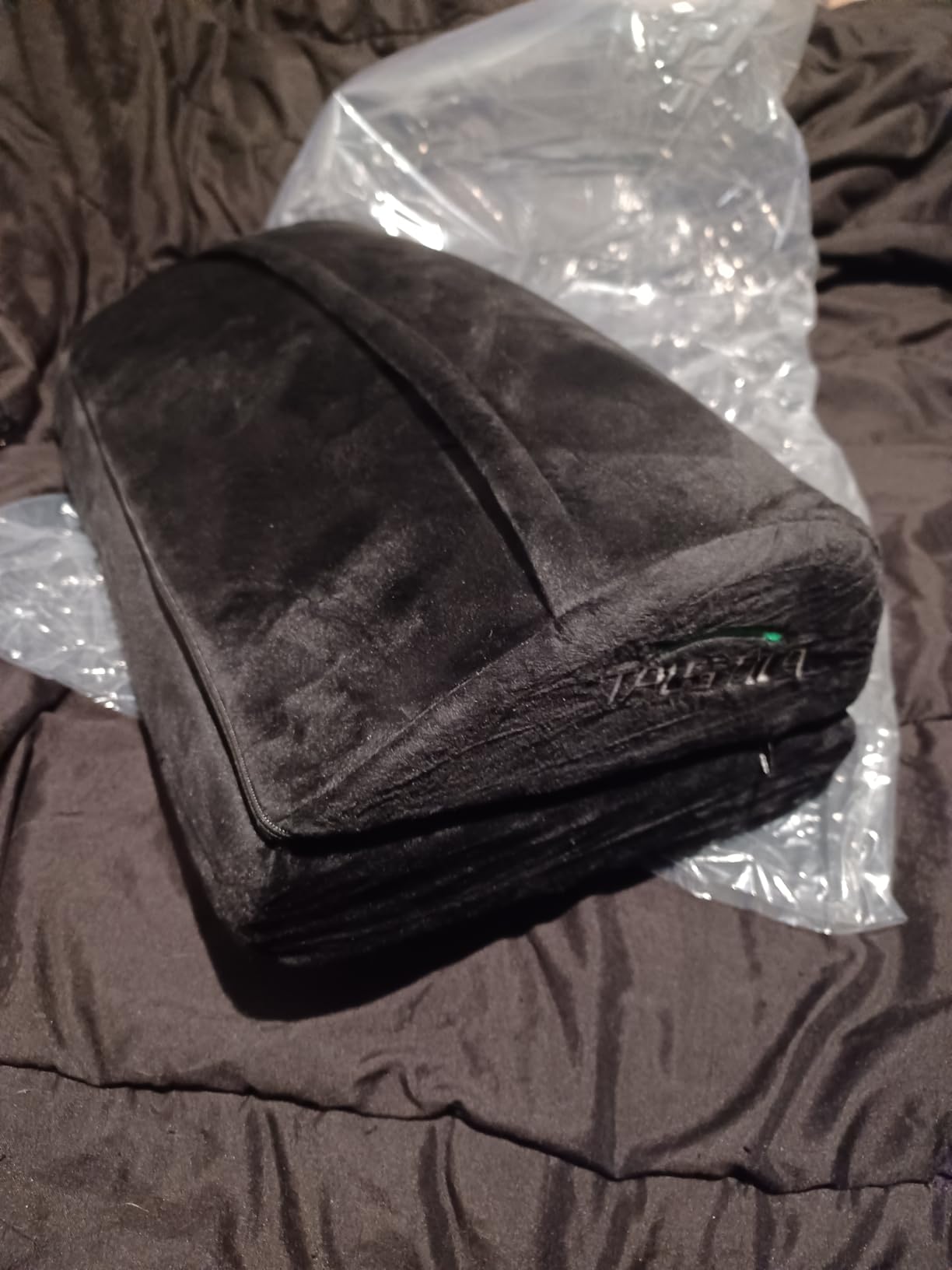 TALSTILA Foot Rest for Under Desk at Work, Foot Rest with Warm Plush Feet Pocket, Ergonomic Adjustable Memory Foam Footrest for Office Chair customer photo 1