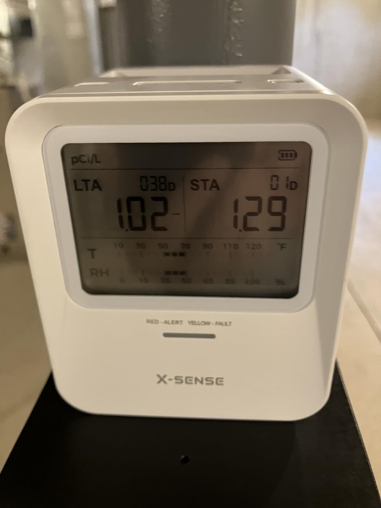 X-Sense Radon Detector, Audible & Visual Alerts, One-Touch Reset, Stores Up to 99 Local Reports, with Temperature & Humidity Range Display, Long-Term Accurate Monitoring Up to 999 Days, Model XR0B-SR customer photo 1