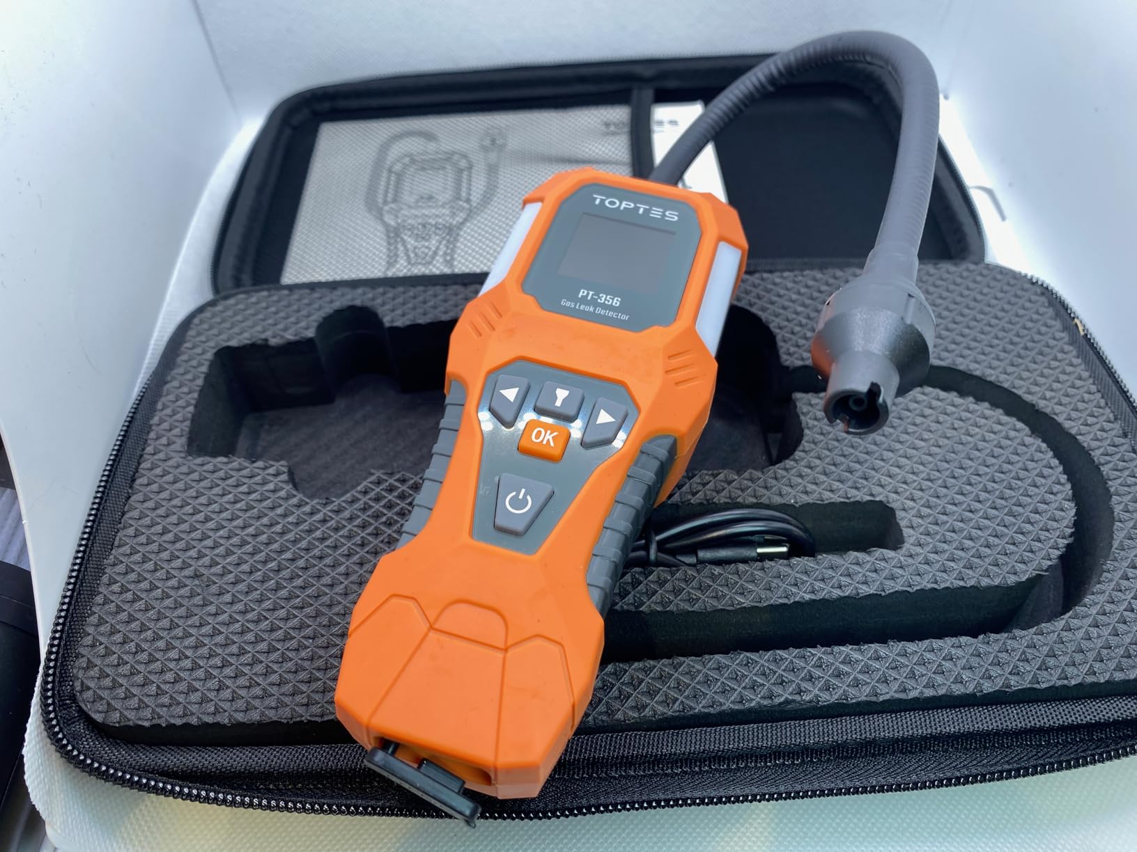 TopTes PT-356 Rechargeable Natural Gas Detector with 10 inch Goose Neck, Detection Range 0-20% LEL, 3 Alarm System Gas Leak Detector with 2 Display Modes for Methane, Butane at Home or Industry customer photo 2