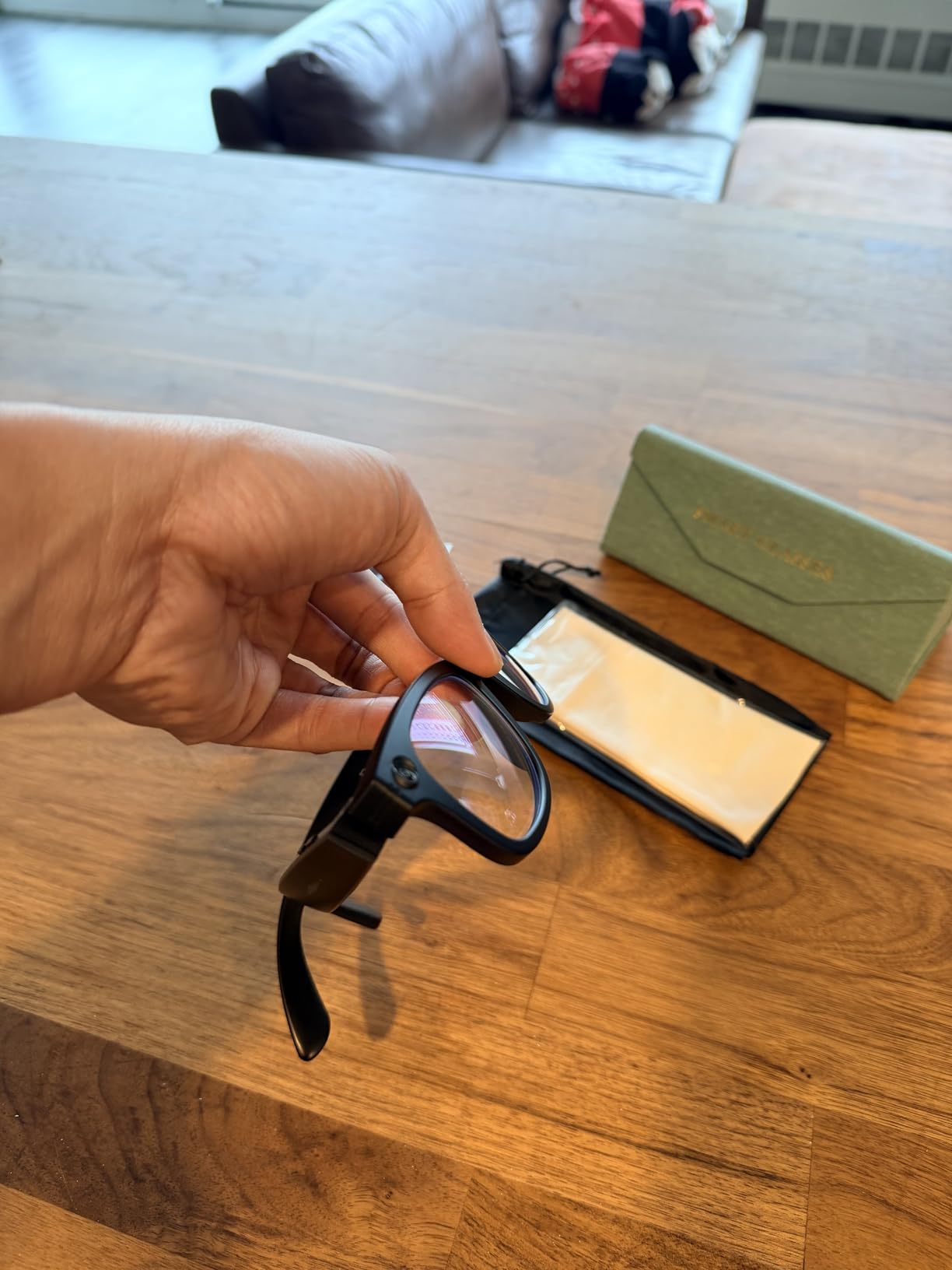 Upgraded Ai Smart Glasses with Camera, 800w Anti-Shake Camera Glasses, Real-Time Translation, Ai Object Recognition, Voice Assistant, Blue Light Glasses customer photo 2