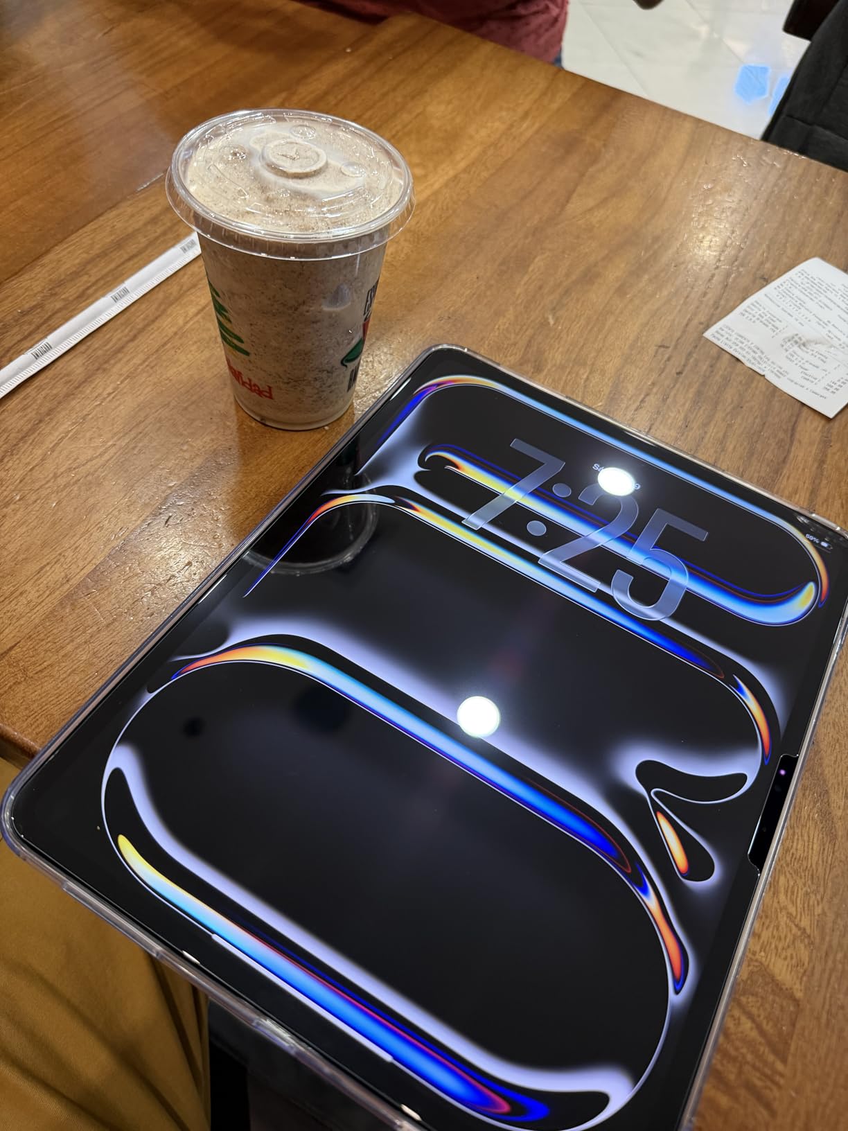 iPad Pro 13-inch (M5): Ultra Retina XDR Display, 256GB, Landscape 12MP Front/Back Camera, LiDAR Scanner, Wi-Fi 7 - Silver customer photo 1