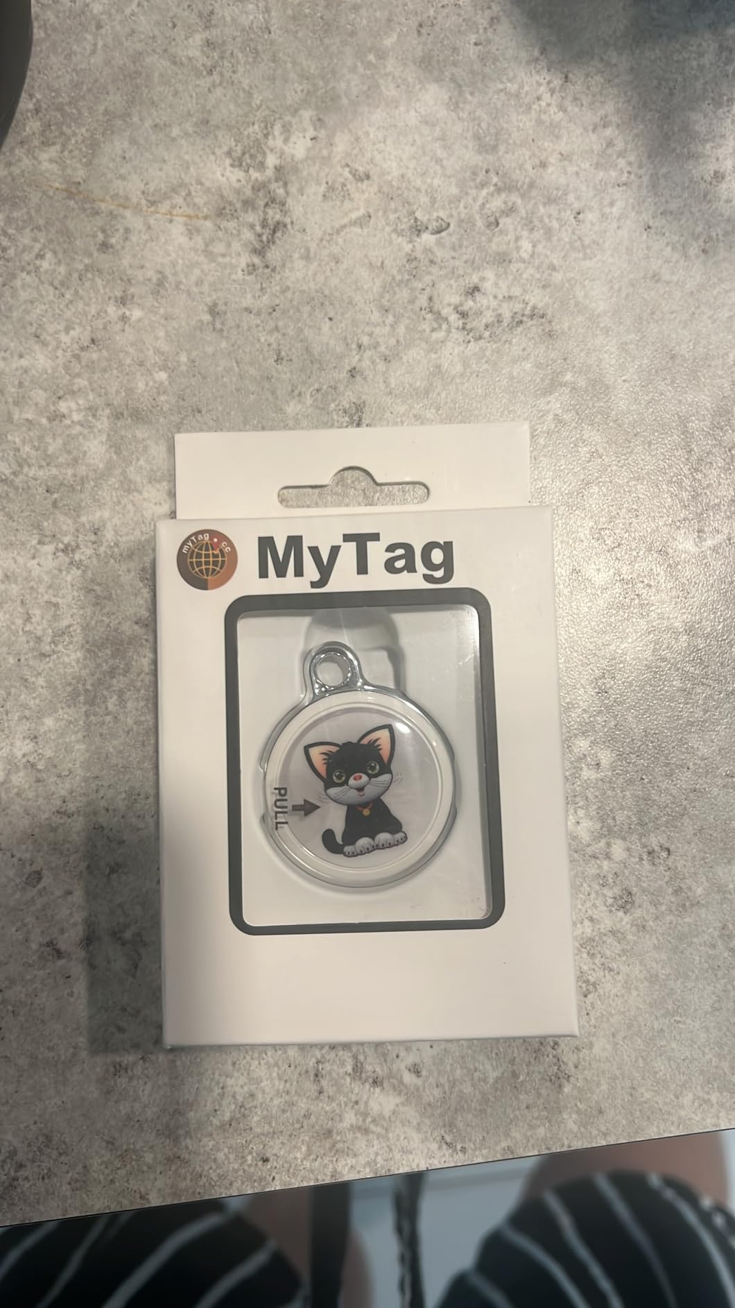 Smart GPS Tracker for Dogs, Mini Easy to Use Cat GPS Tracker, Waterproof and Drop-Proof, Real-time Positioning Smart Alarm Pet Tracker, Extra Long Battery Life of 365 Day, No Subscription (Android & iOS) customer photo 2