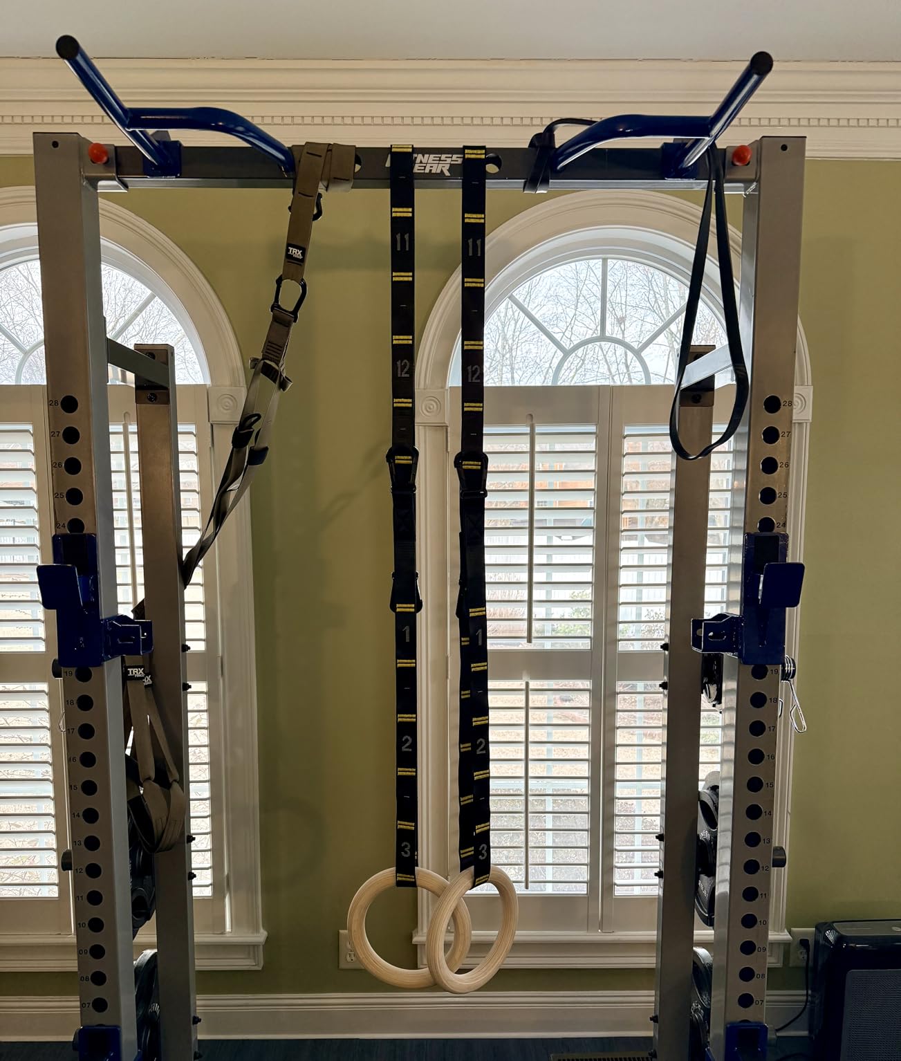 Wooden Gym Rings with 9ft Double-Layer Numbered Straps Quick Adjust. 1.25