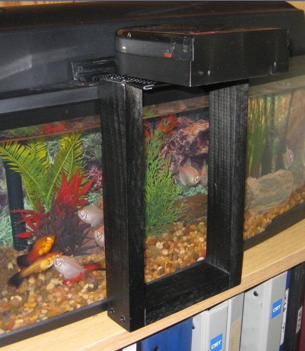 Fish Mate P21 Automatic Pond Fish Feeder - 21 Day Quartz Timer Feeder for Ponds & Large Aquariums, Waterproof Battery Operated, Adjustable Portions, Suitable for Pellets & Flakes customer photo 1
