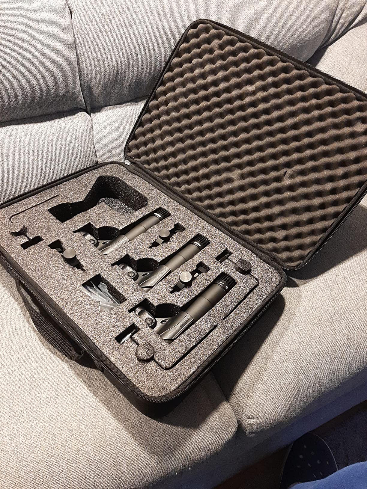 Shure DMK57-52 Drum Microphone Kit for Recording & Live Use - Complete mic and mount kit for kick, snare, rack toms, floor toms and congas customer photo 2