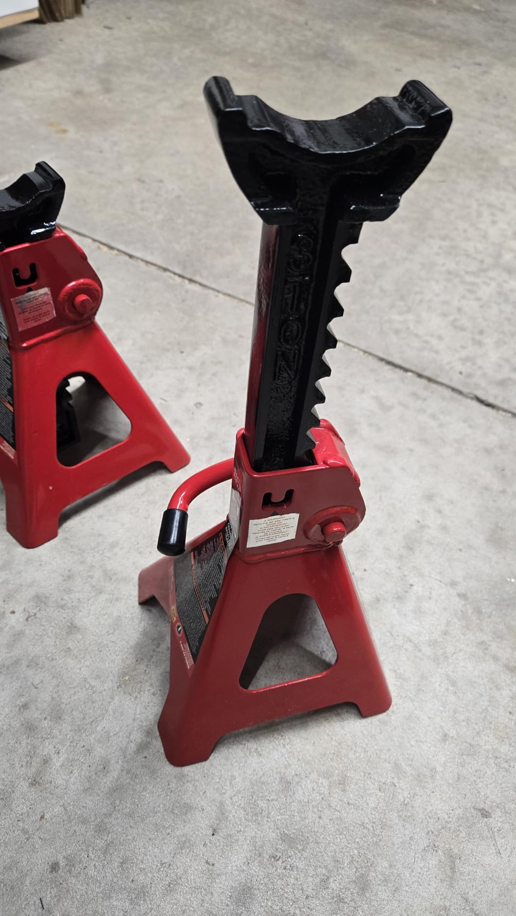 BIG RED T43202 Torin Heavy Duty Steel Jack Stands: 3 Ton (6,000 lb) Capacity Car Lifting Stand, 1 Pair (Not Suitable for SUV, Truck) customer photo 2