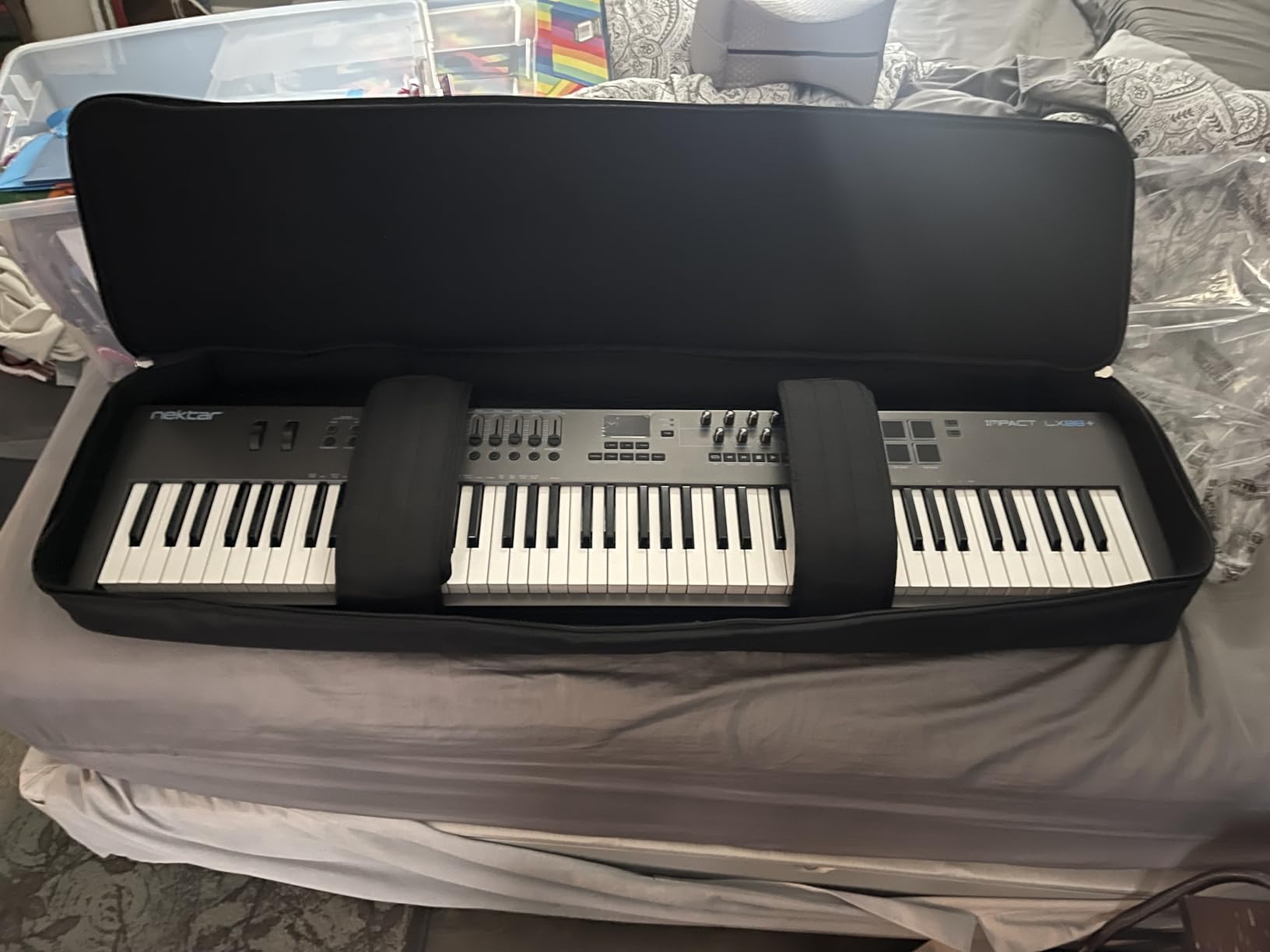 Gator Cases GKB Series 88-Note Padded Keyboard Gig Bag, (GKB-88) customer photo 2