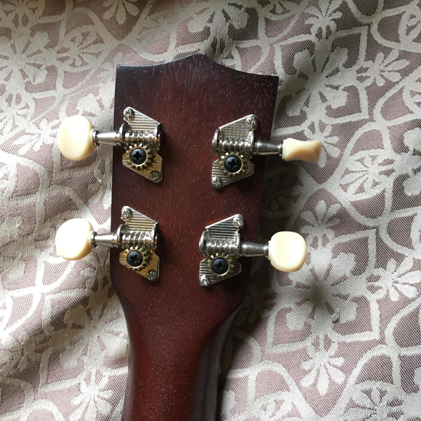 Kala KA-MK-B Makala Baritone Ukulele customer photo 1
