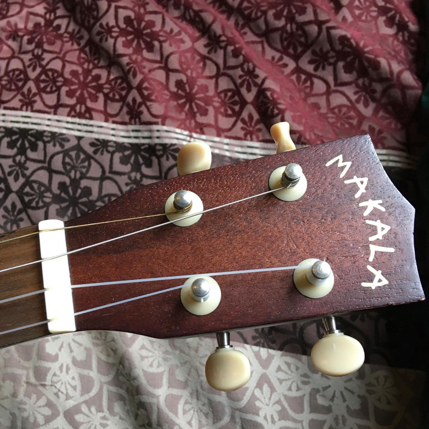 Kala KA-MK-B Makala Baritone Ukulele customer photo 2